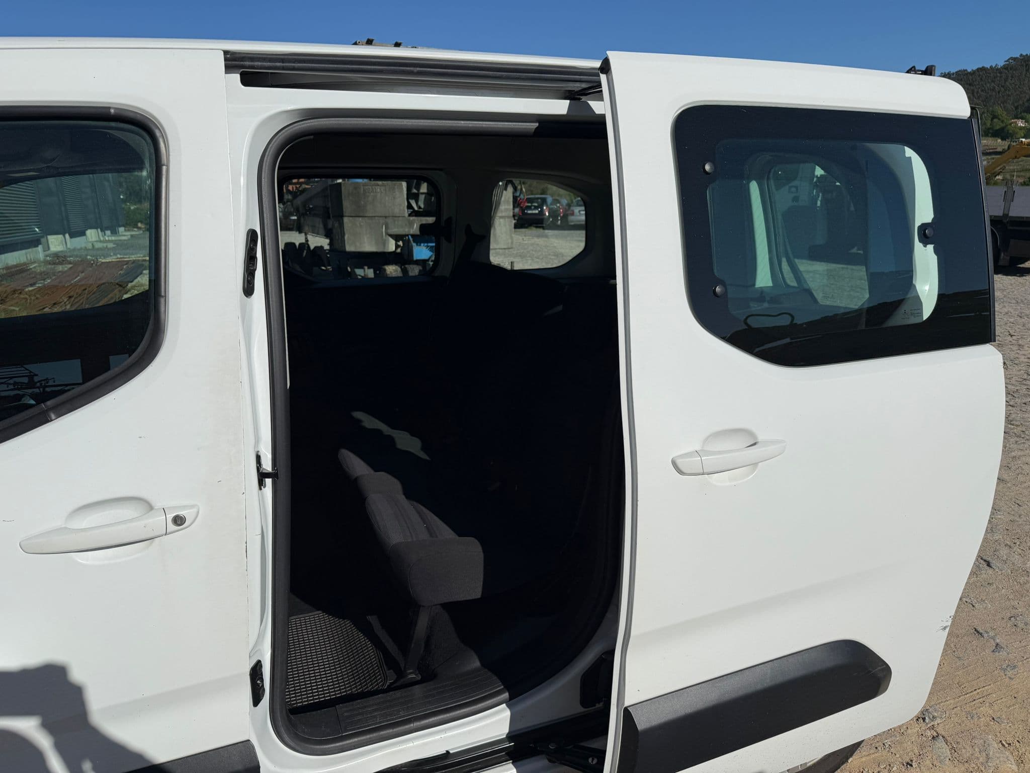 Opel Combo Life · Ano 2020 — image 4