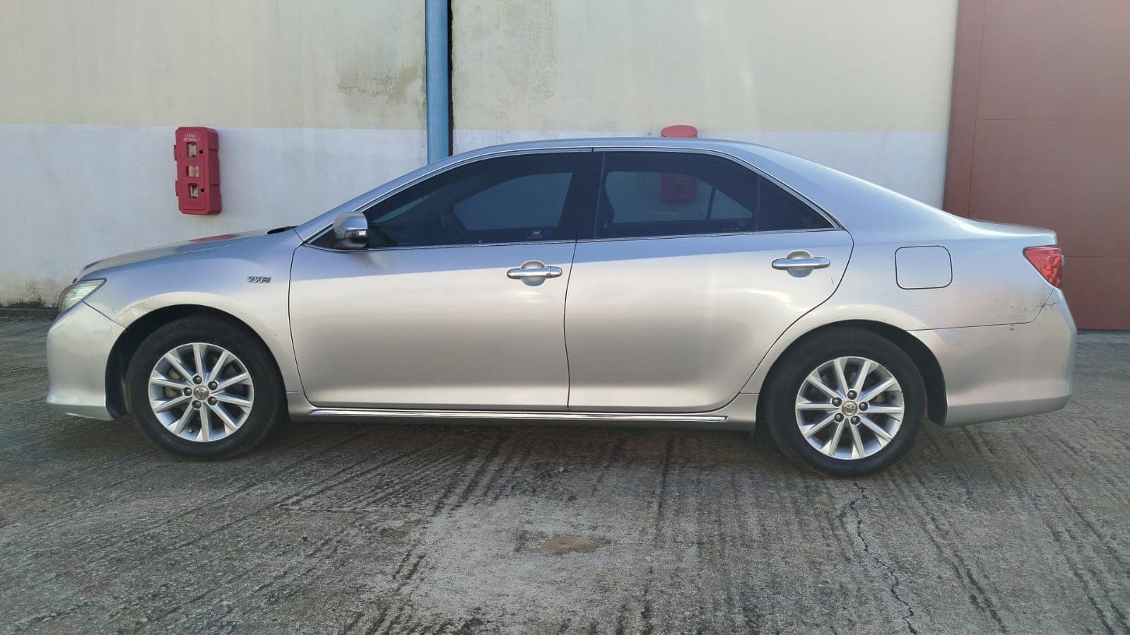 Toyota/Camry - 2013 — image 11