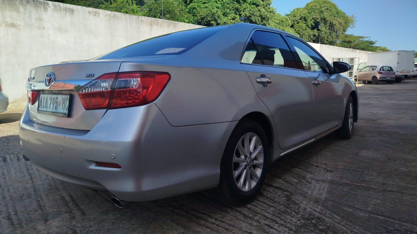 Toyota/Camry - 2013 — image 14