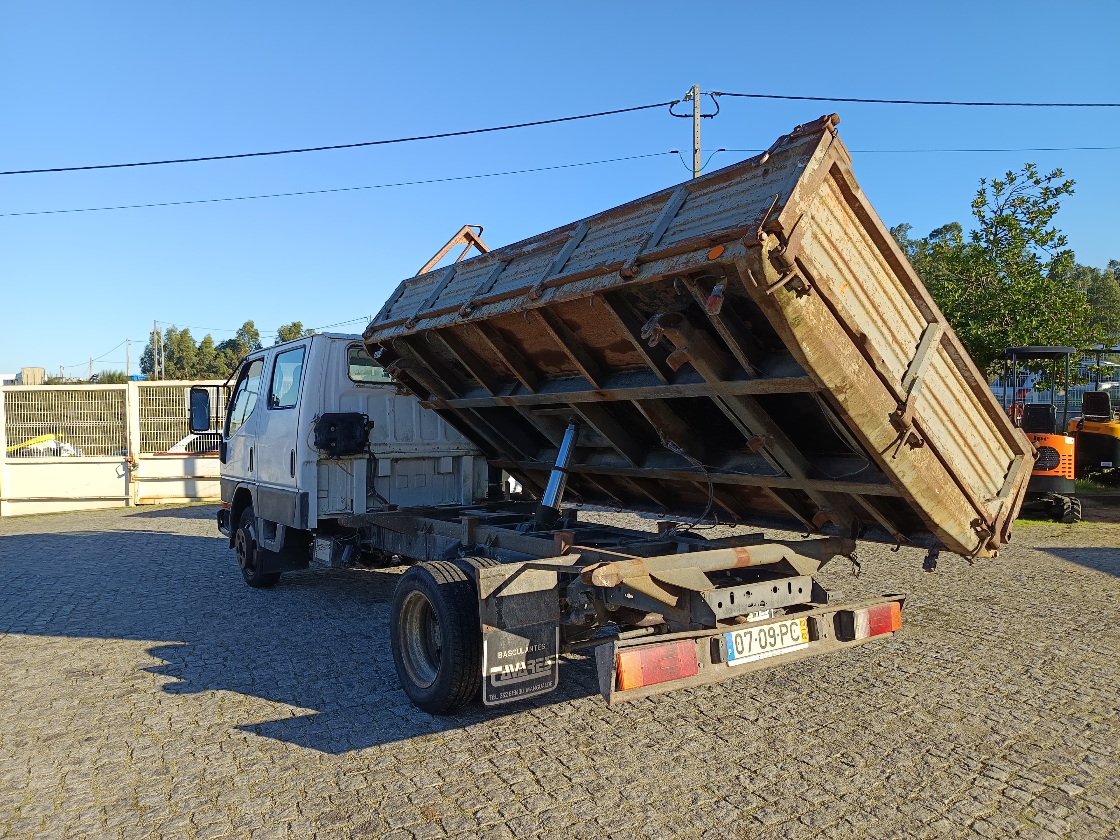 Mitsubishi Canter · Ano 2000 — image 45