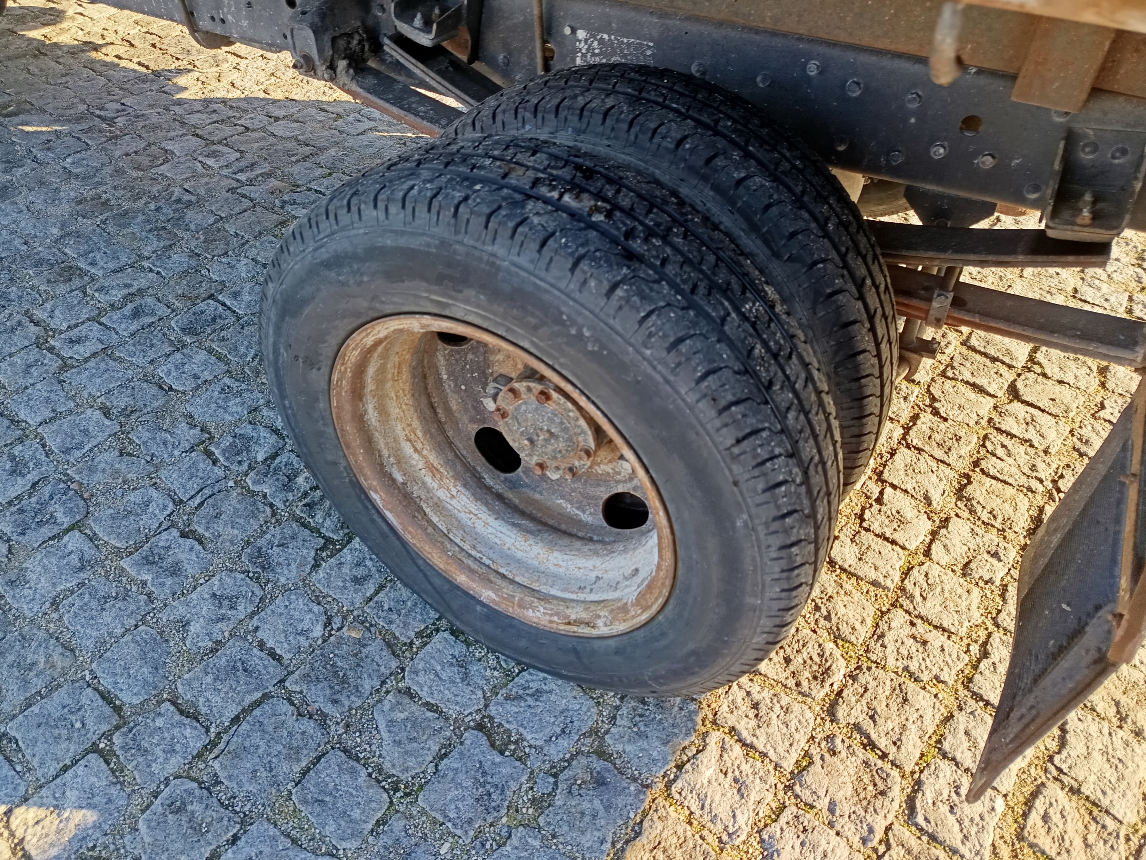 Mitsubishi Canter · Ano 2000 — image 11