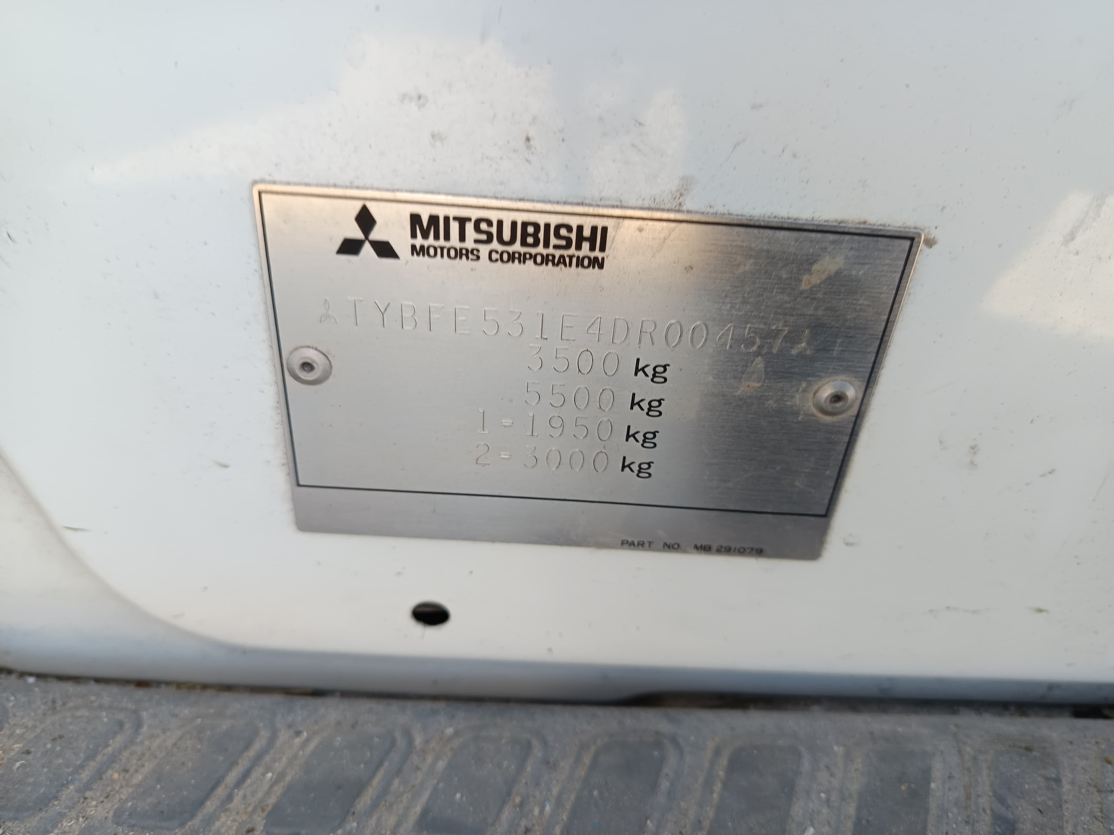 Mitsubishi Canter · Ano 2000 — image 19