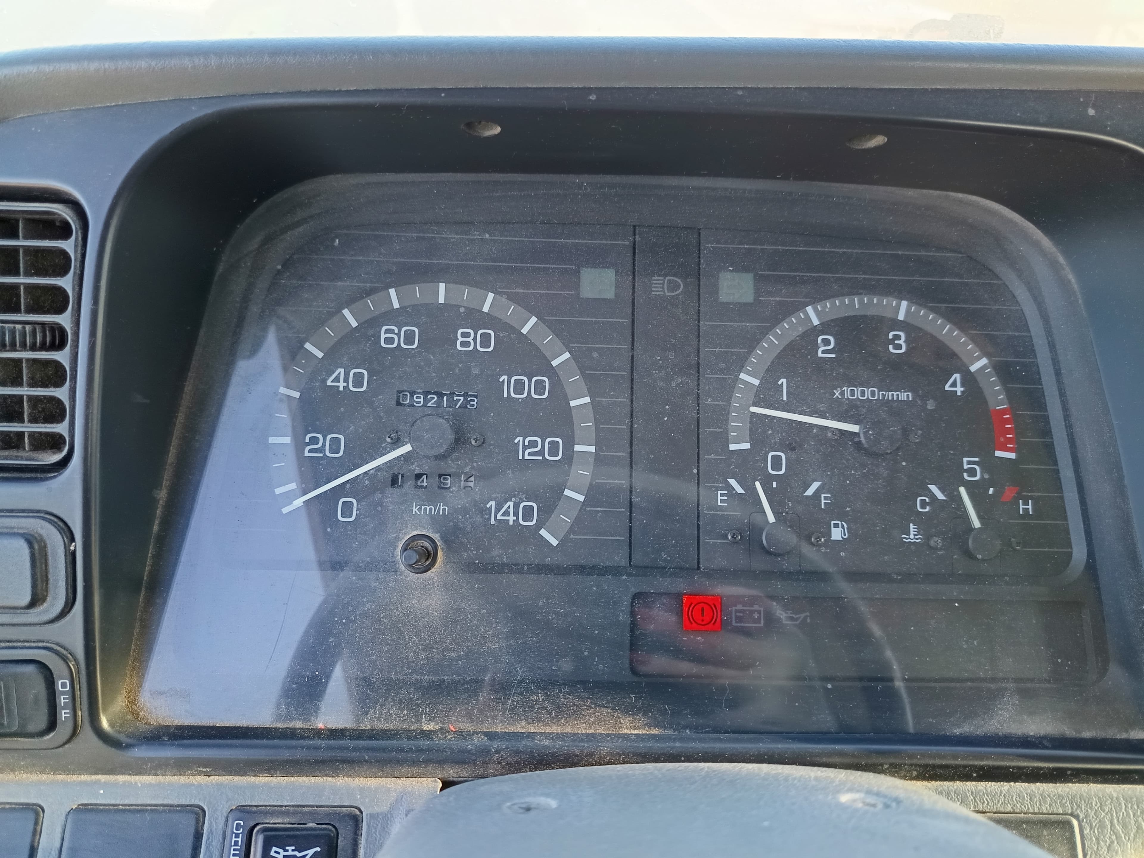 Mitsubishi Canter · Ano 2000 — image 40
