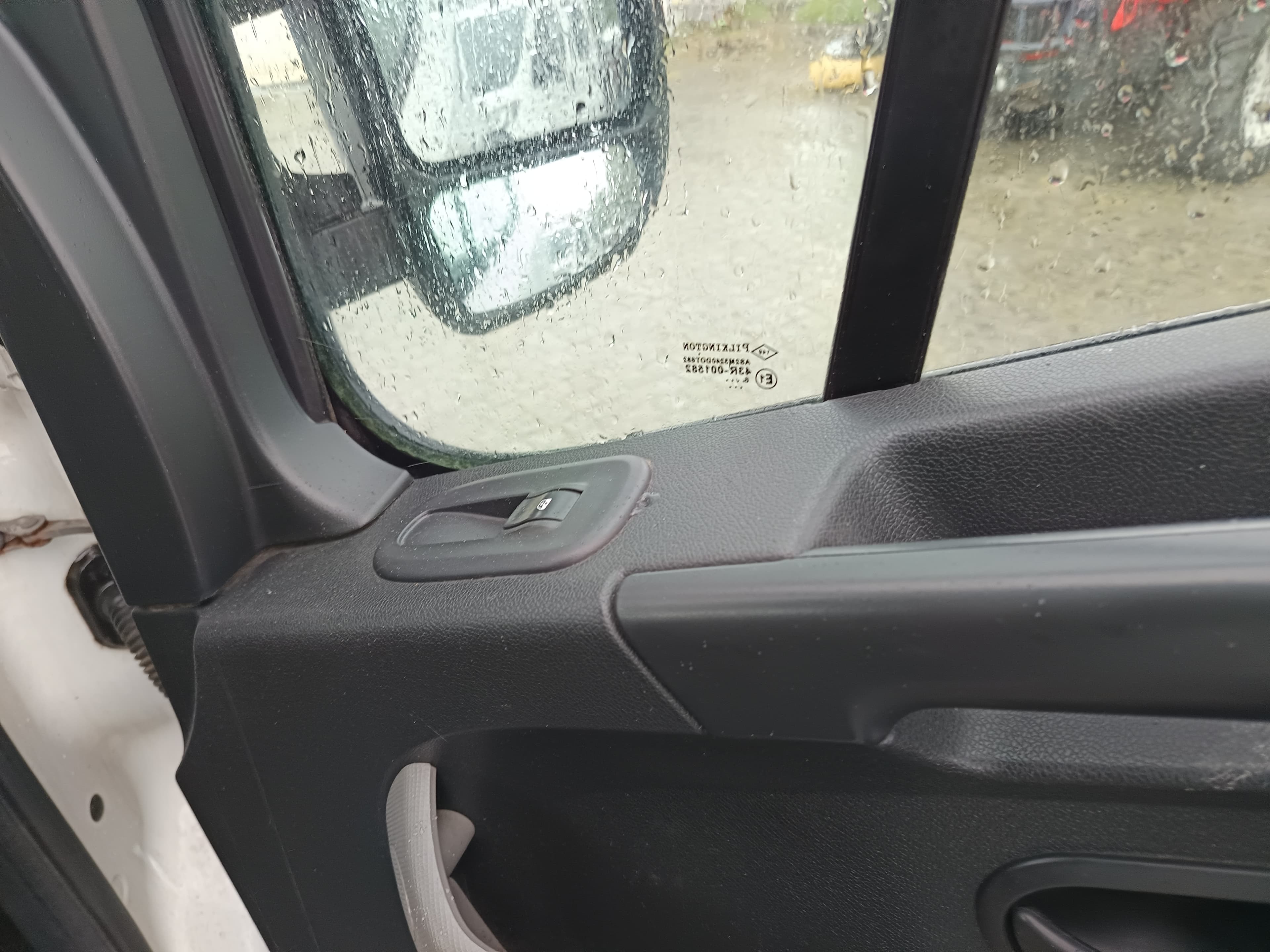 Opel Movano · Ano 2016 — imagem 35