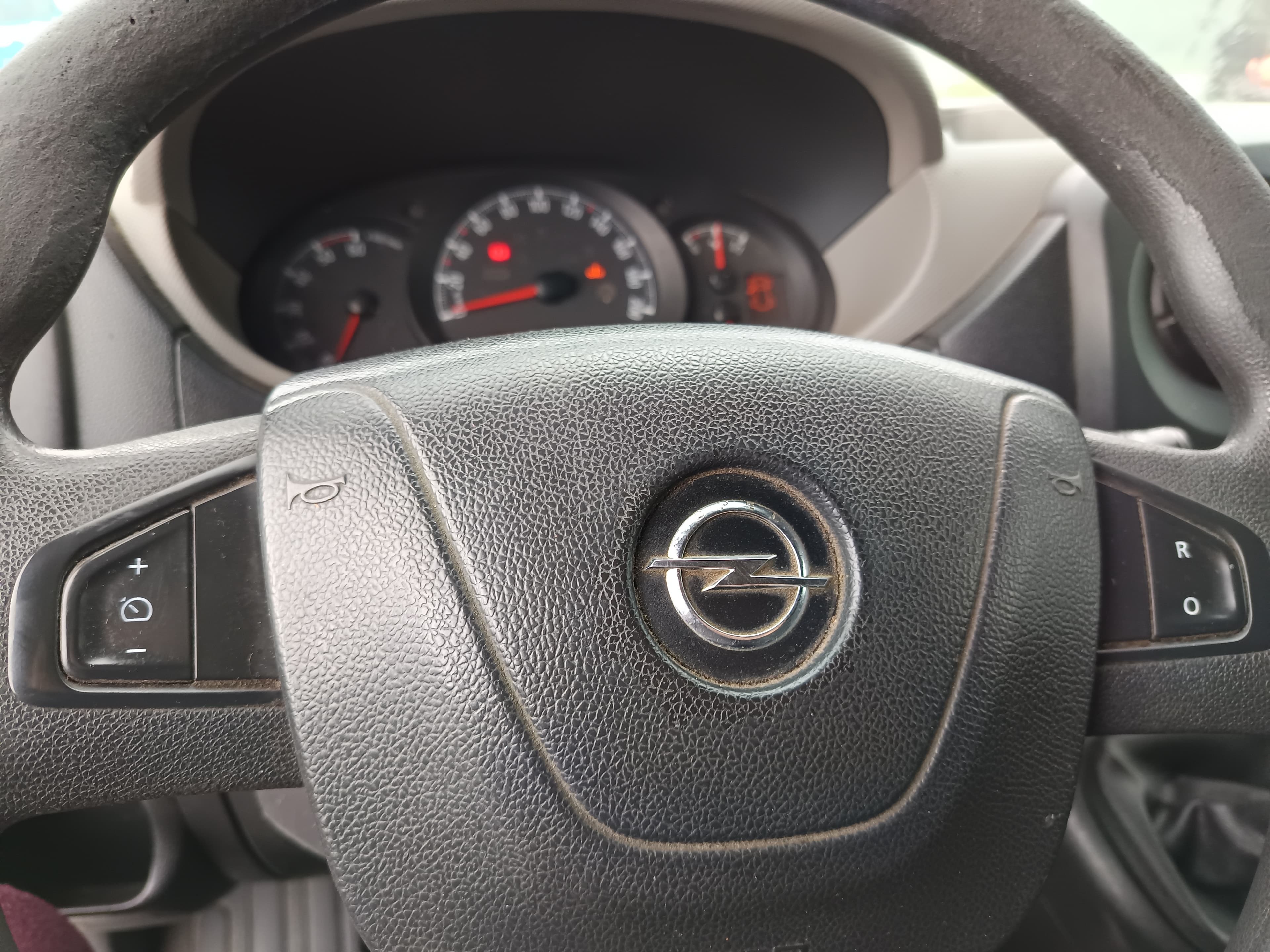 Opel Movano · Ano 2016 — imagem 26