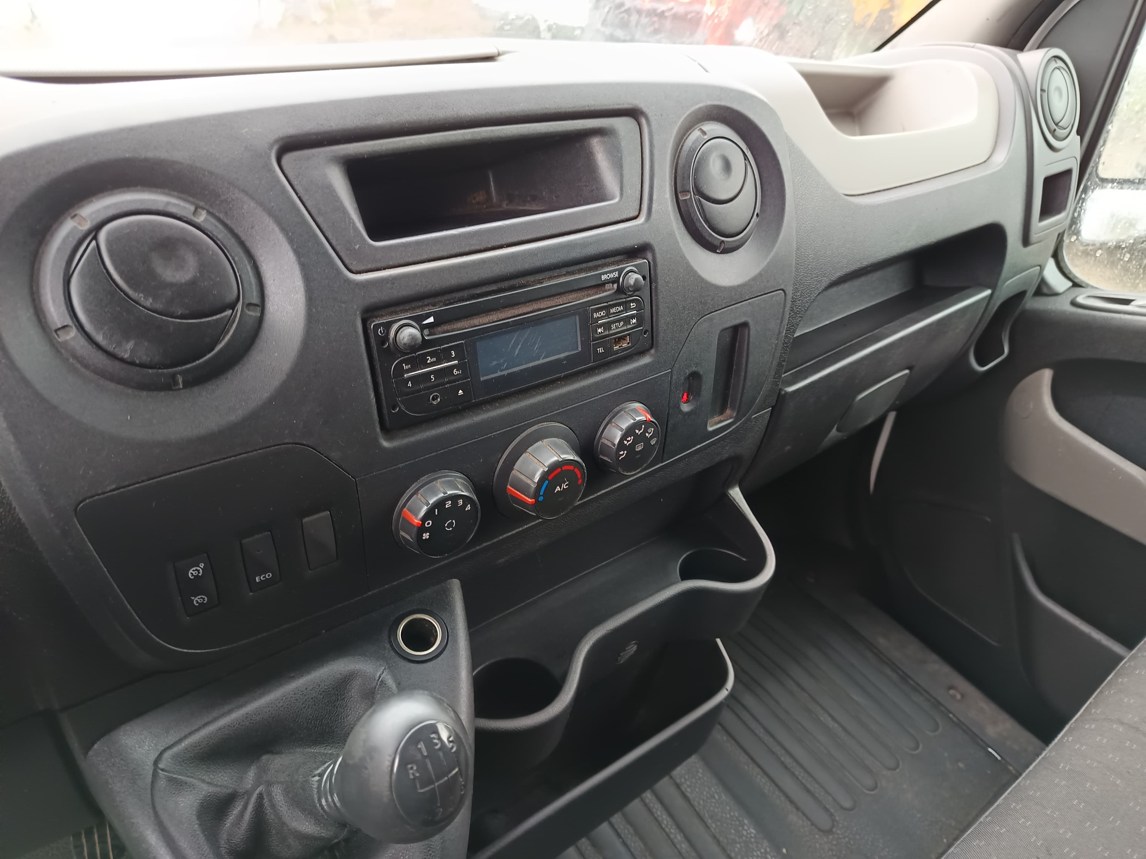 Opel Movano · Ano 2016 — imagem 23