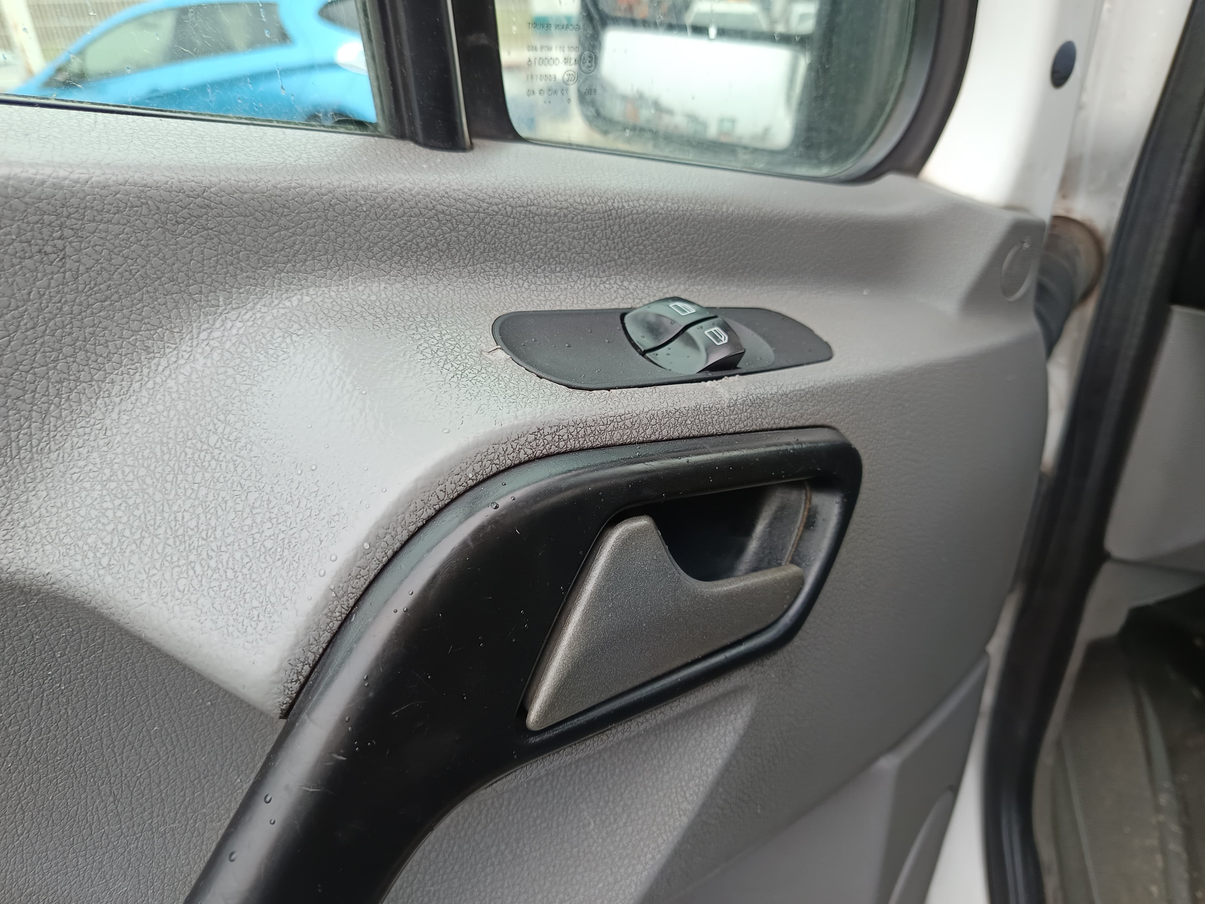 Mercedes-Benz Sprinter · Ano 2010 — image 31