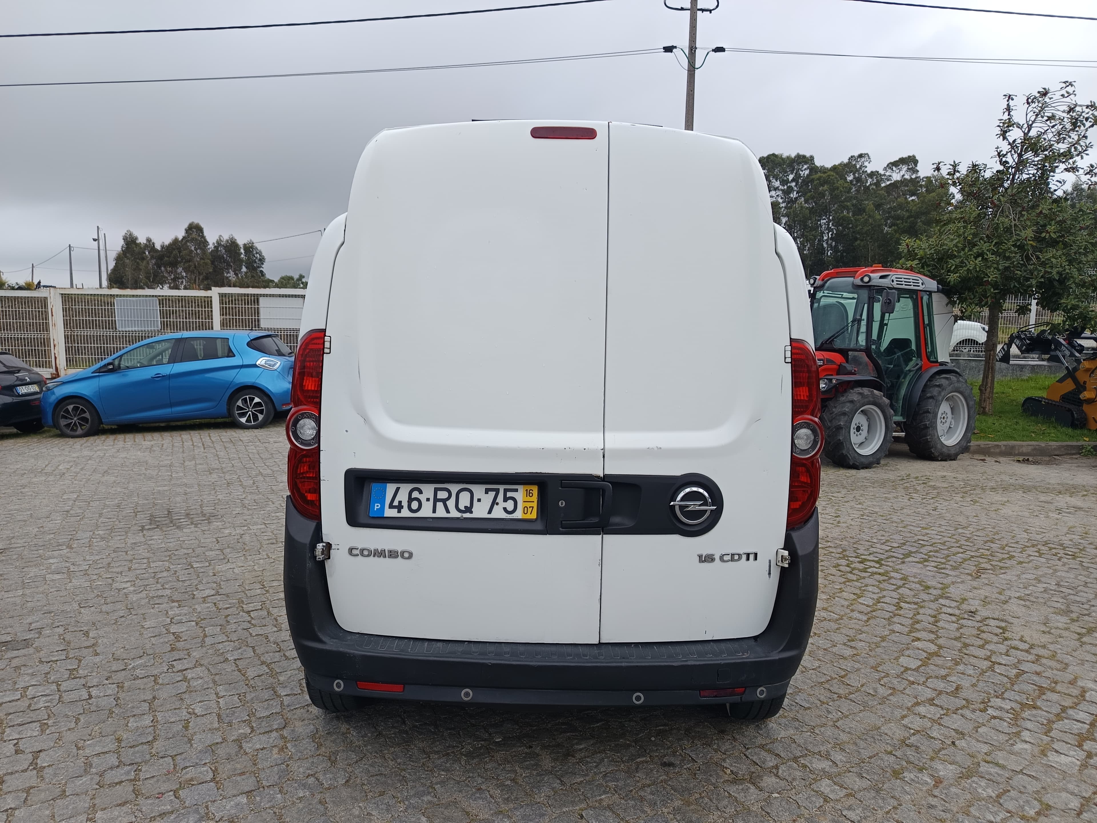 Opel Combo · Ano 2016 — imagem 5