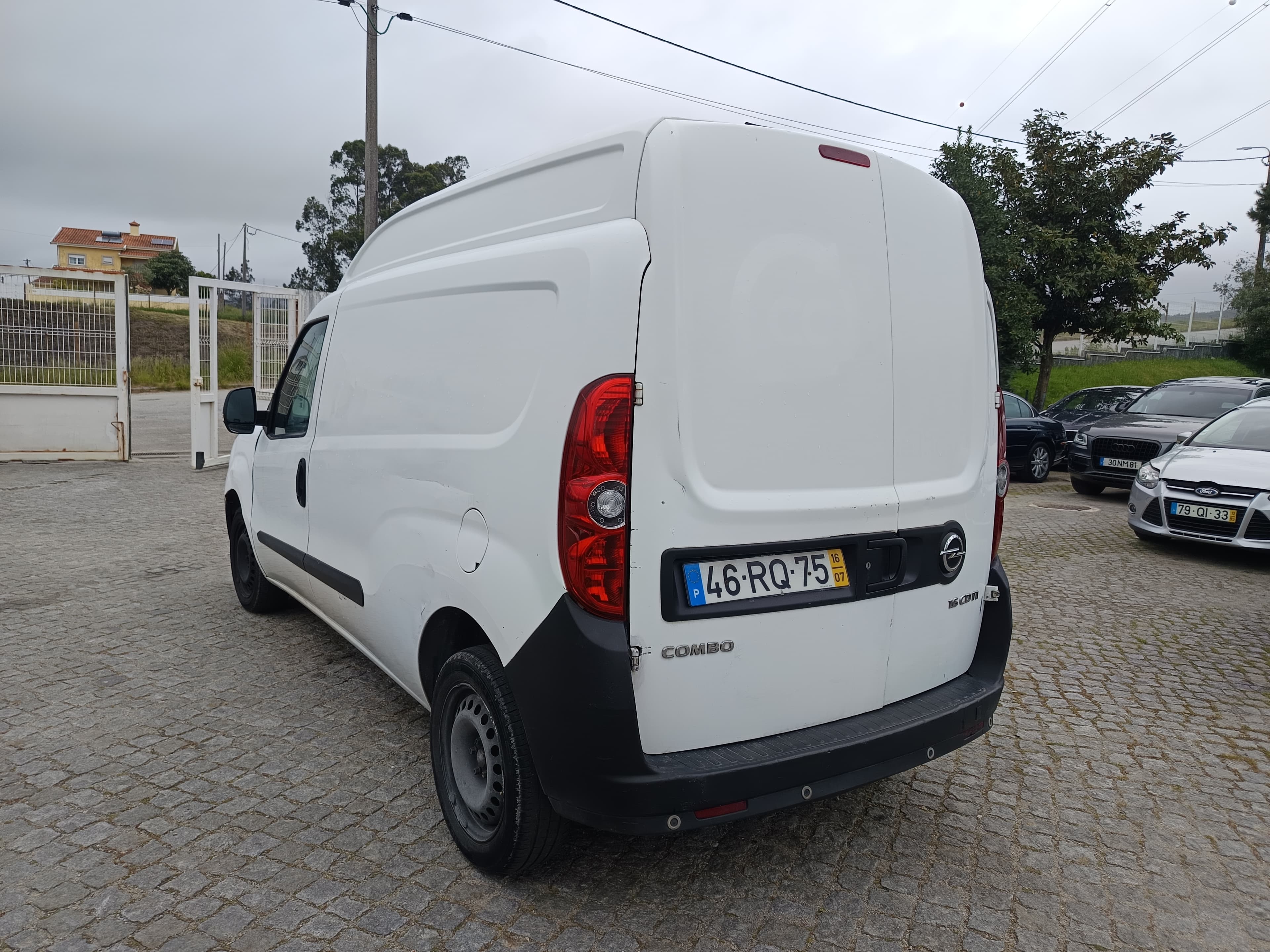 Opel Combo · Ano 2016 — imagem 6