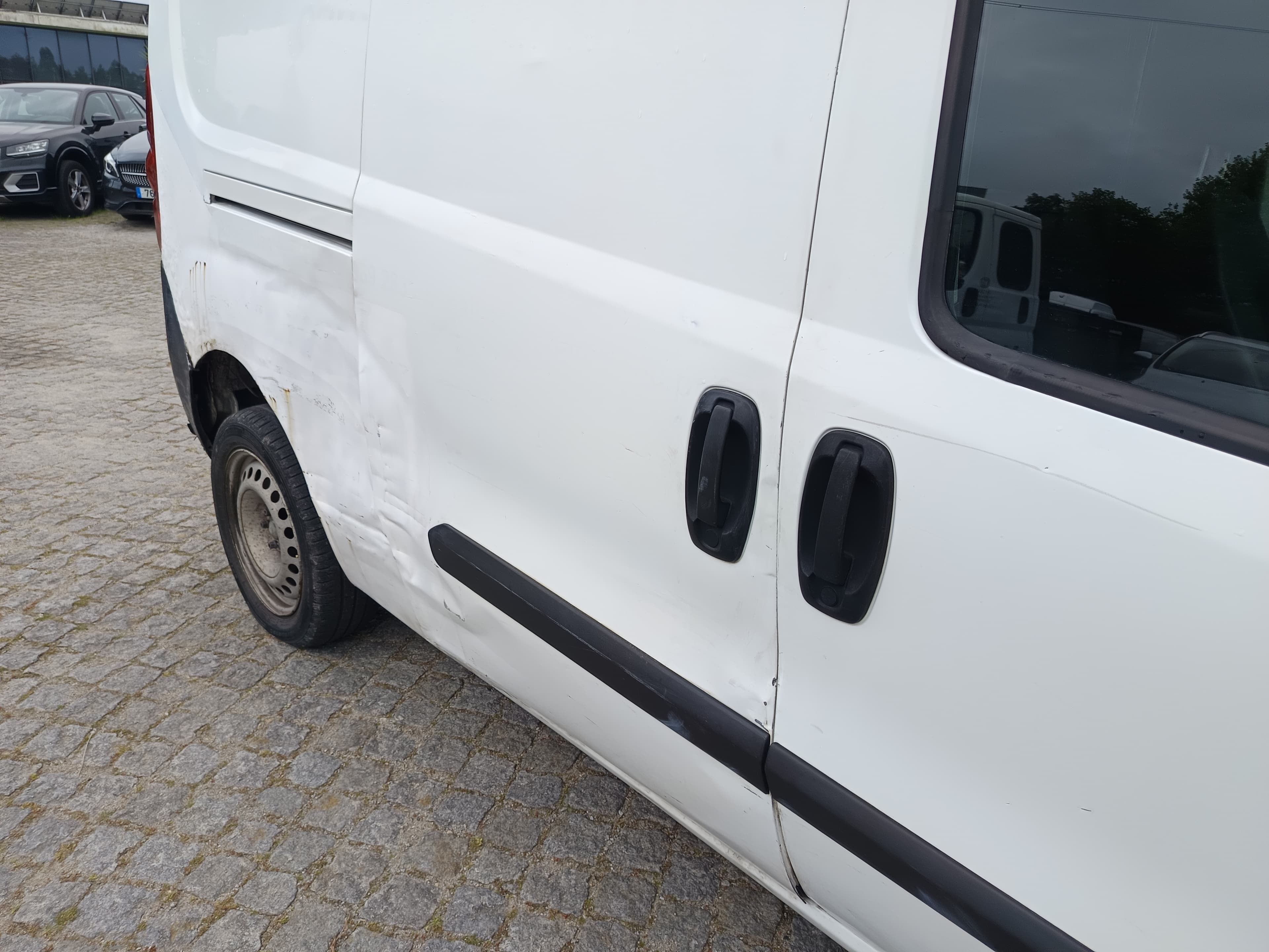 Opel Combo · Ano 2016 — imagem 10