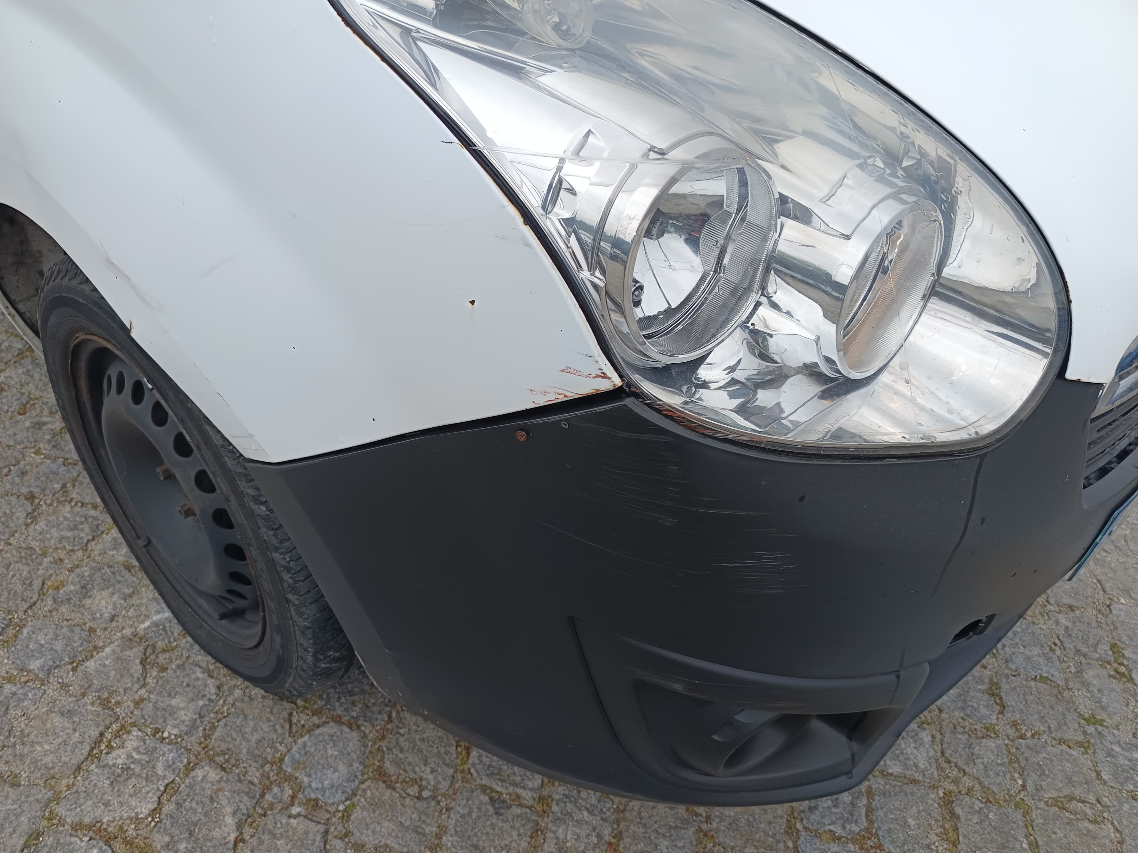 Opel Combo · Ano 2016 — imagem 7