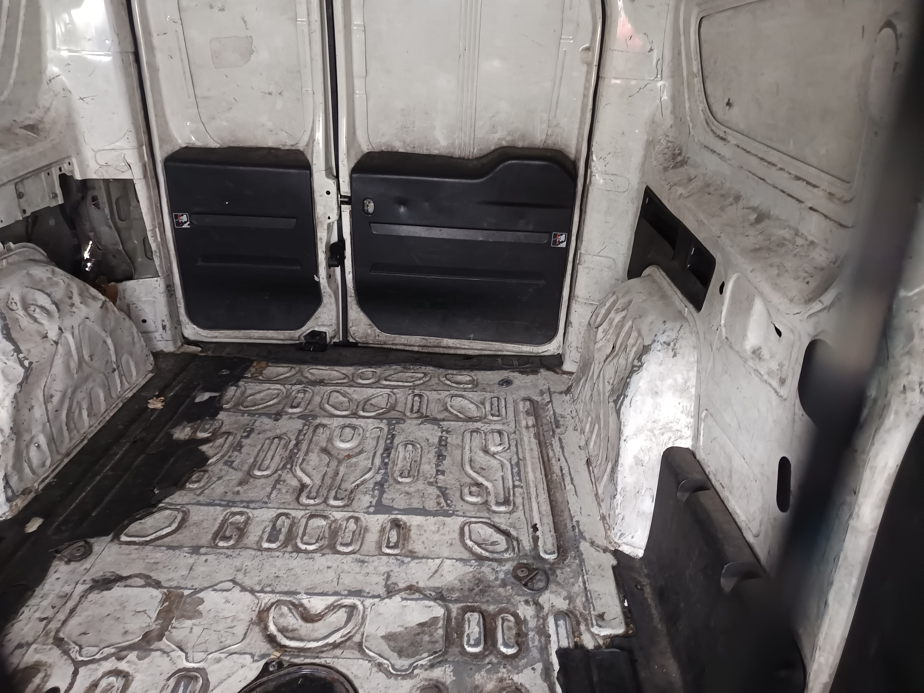 Opel Combo · Ano 2016 — imagem 26