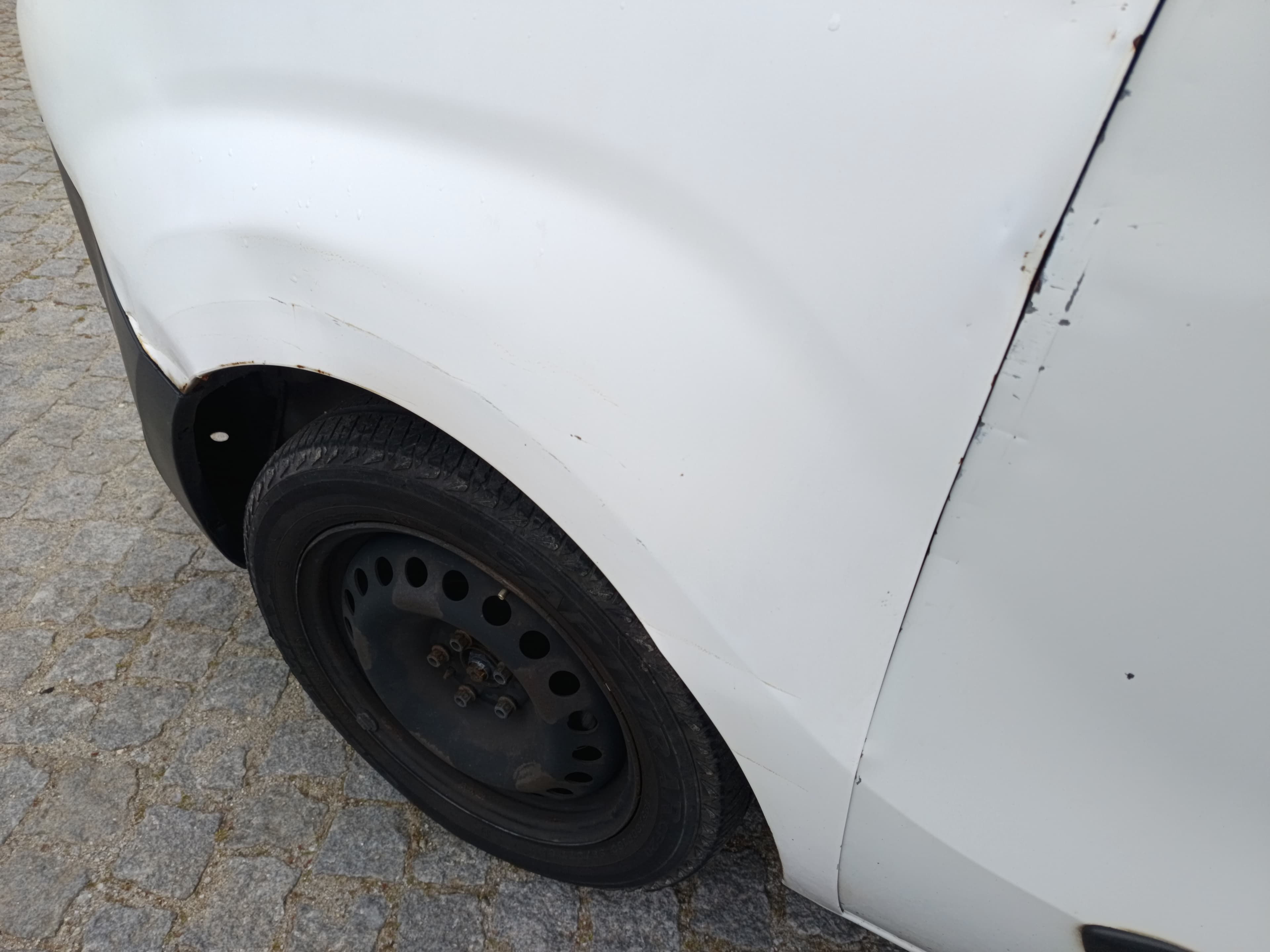Opel Combo · Ano 2016 — imagem 19
