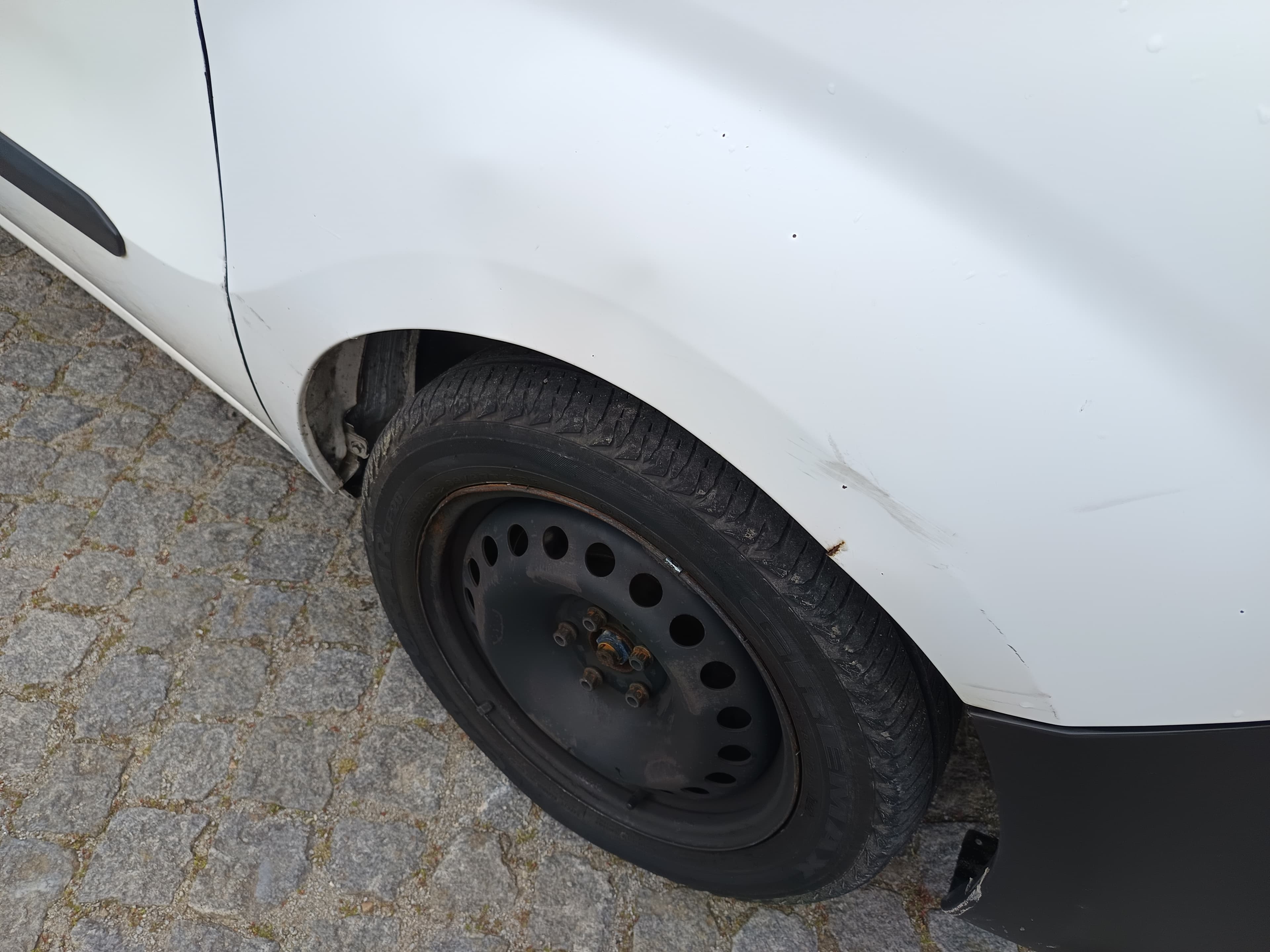 Opel Combo · Ano 2016 — imagem 8