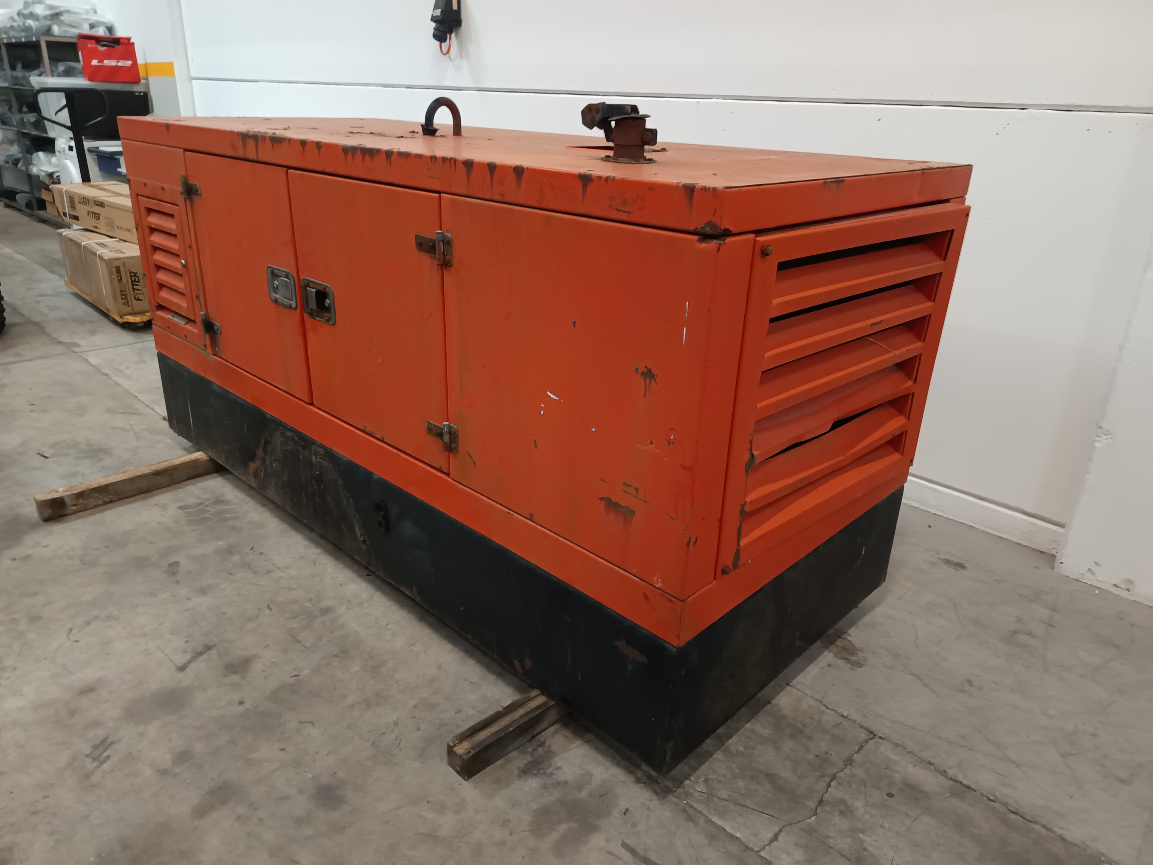 Gerador Himoinsa 40kva · Ano 1996 — imagen 3