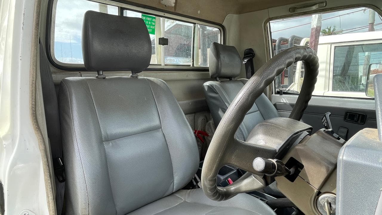 Toyota Land Cruiser - 2005 — imagen 17