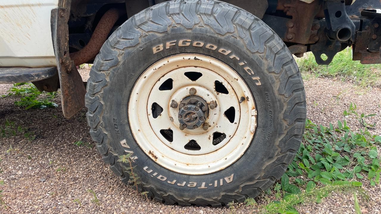 Toyota Land Cruiser 2,85m- 1997 — imagen 6