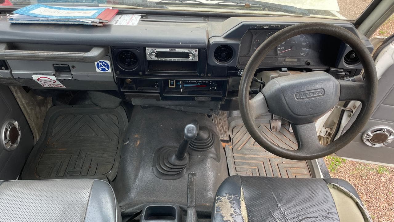 Toyota Land Cruiser 2,85m- 1997 — imagen 18