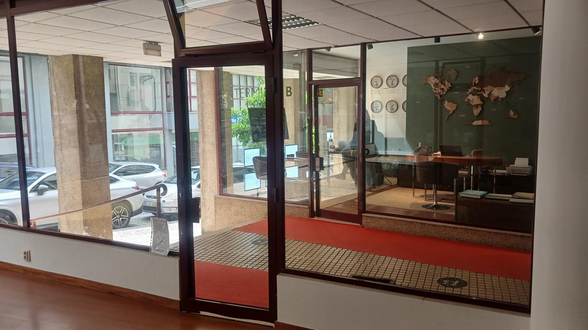 Loja · Vila Nova de Famalicão — imagem 10