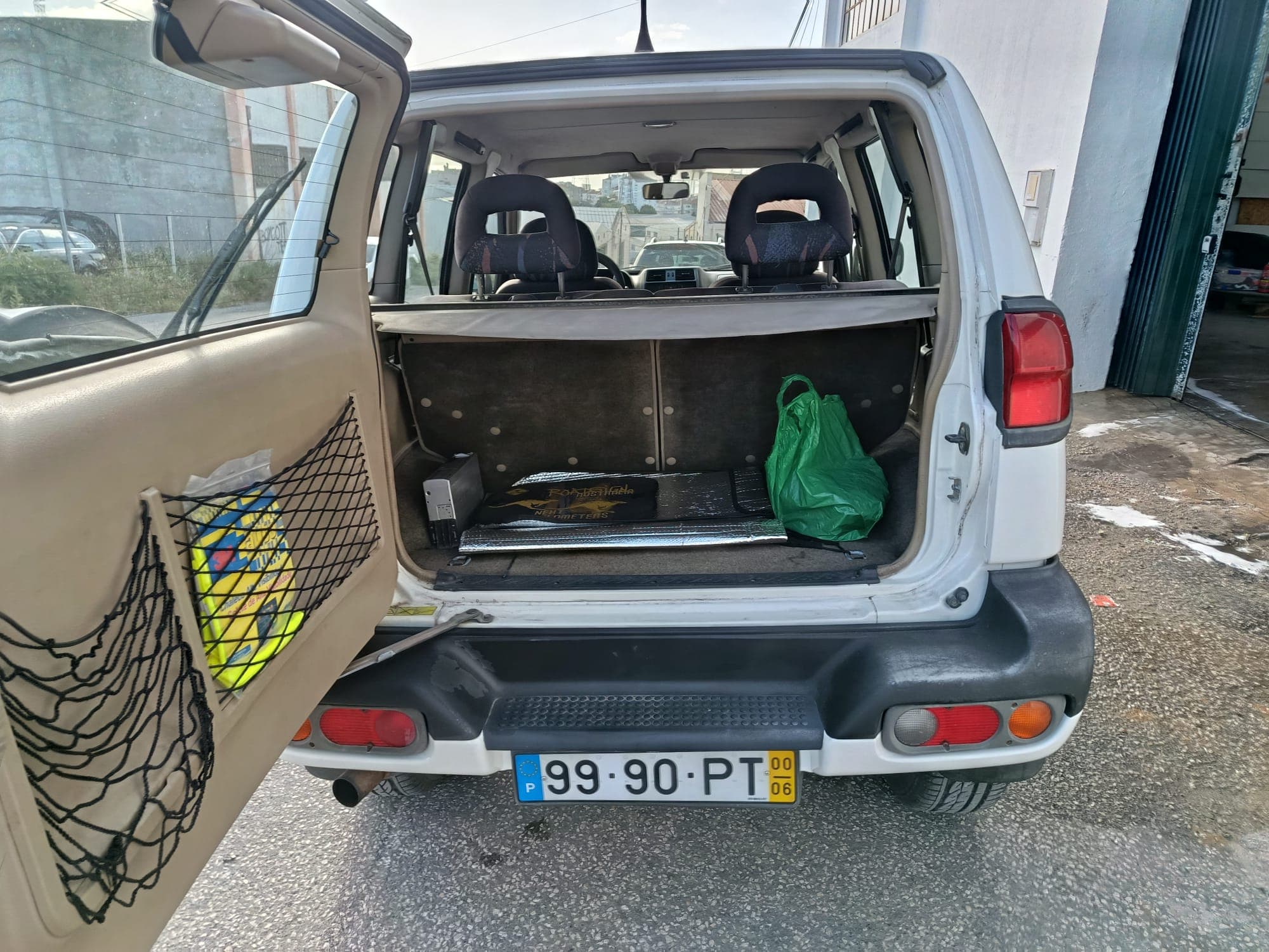 Nissan Terrano II R20-E · Ano 2000 — image 10