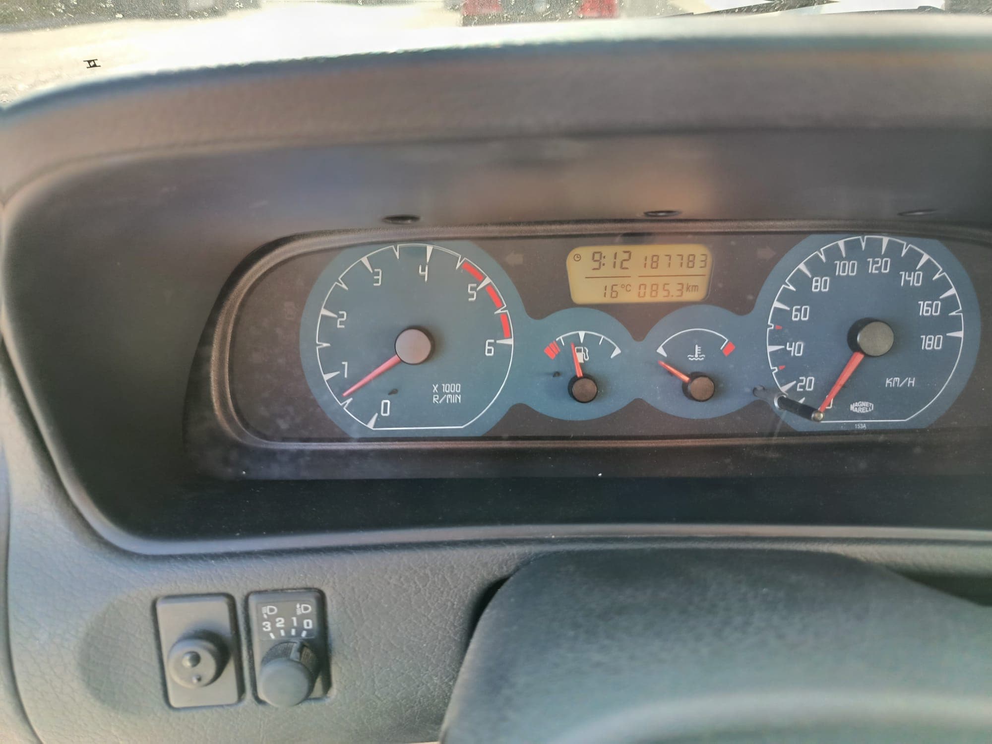 Nissan Terrano II R20-E · Ano 2000 — image 16