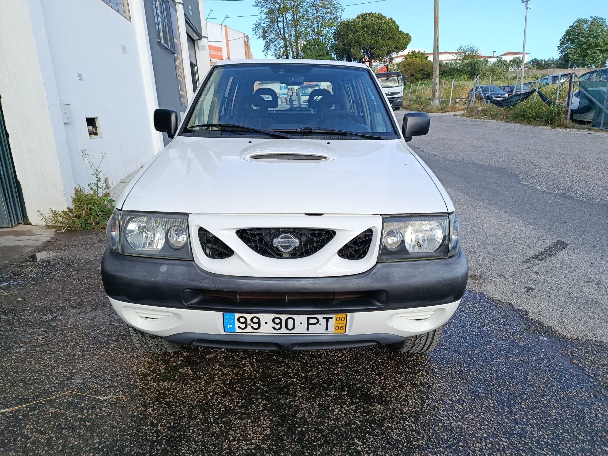 Nissan Terrano II R20-E · Ano 2000 — image 3