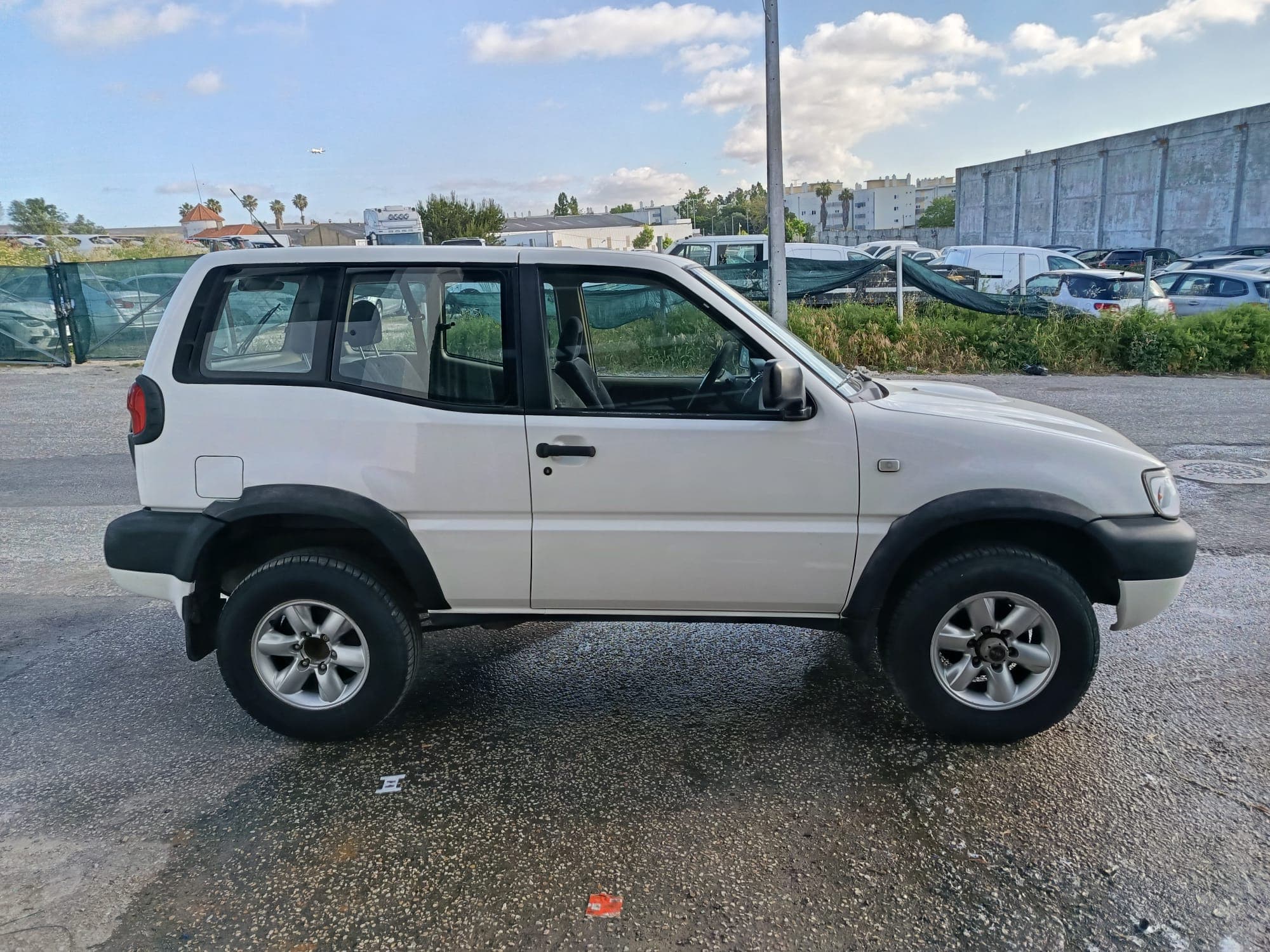 Nissan Terrano II R20-E · Ano 2000 — image 4