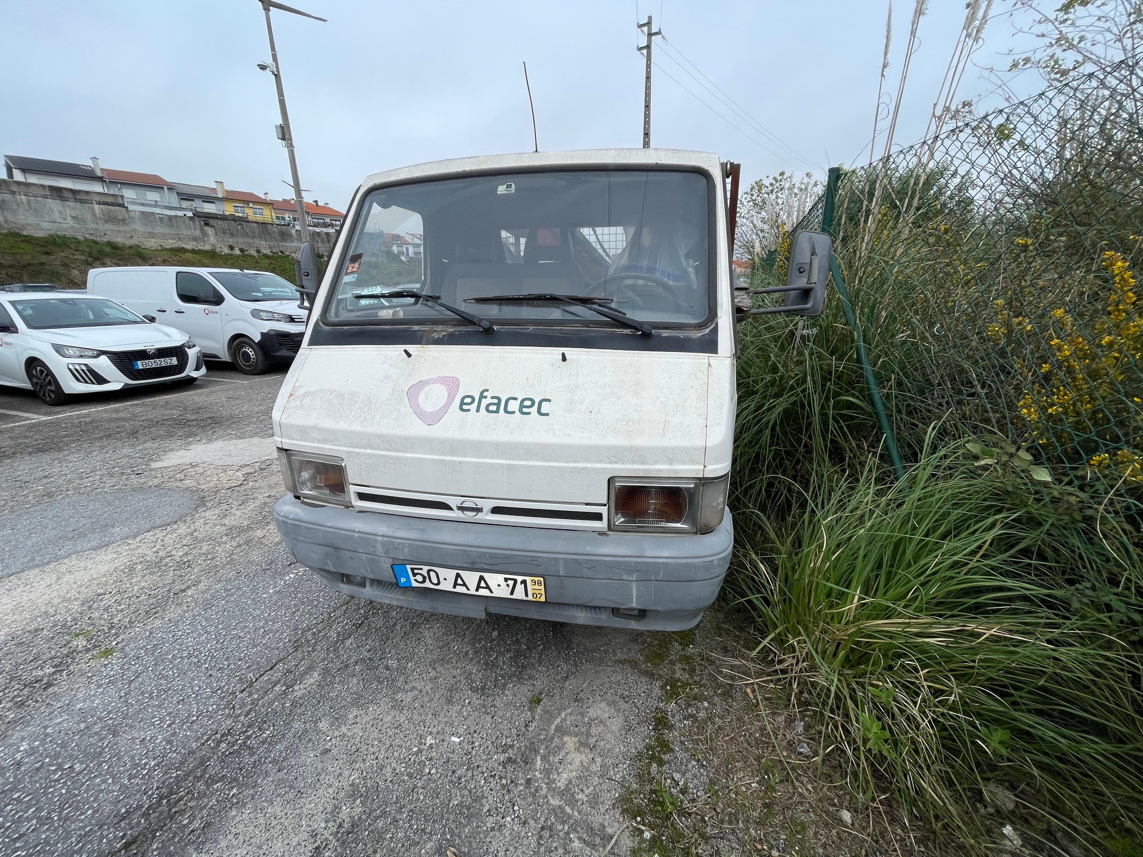 Nissan Trade · Ano 1998 — imagem 2
