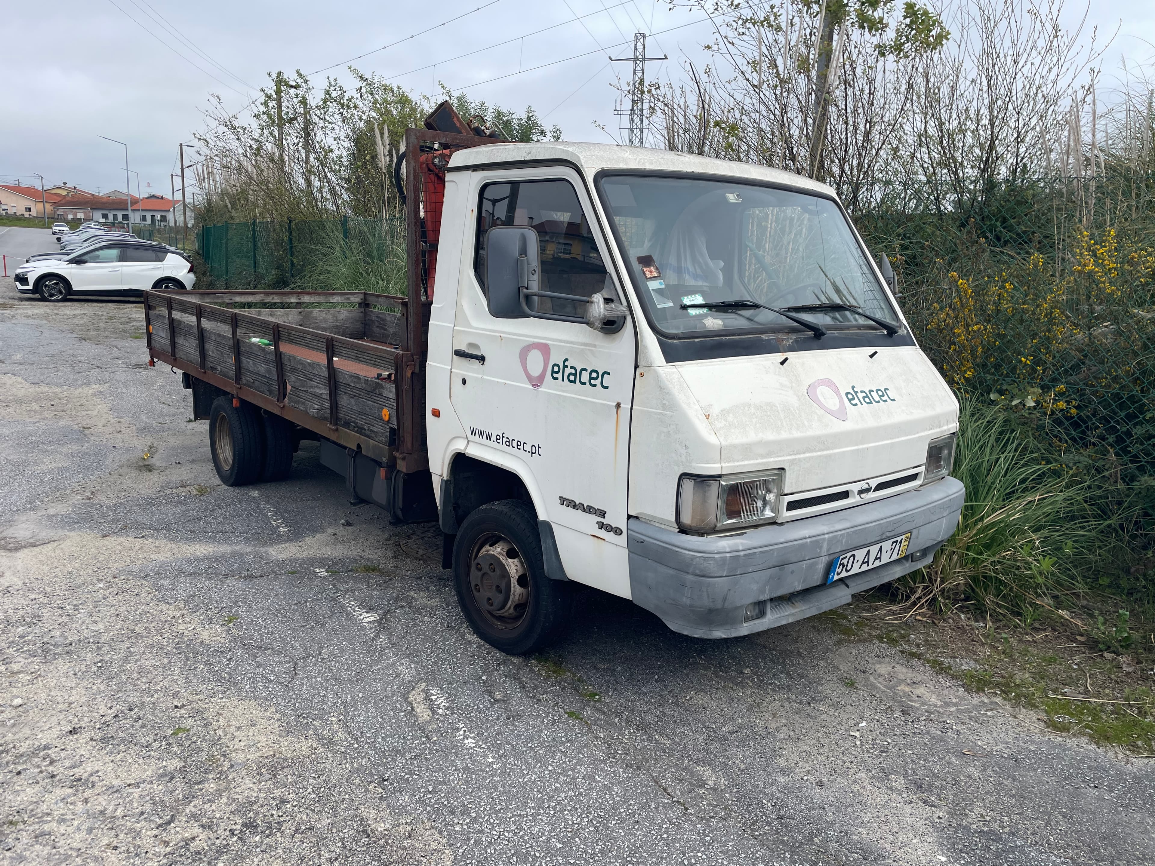 Nissan Trade · Ano 1998 — imagem 1