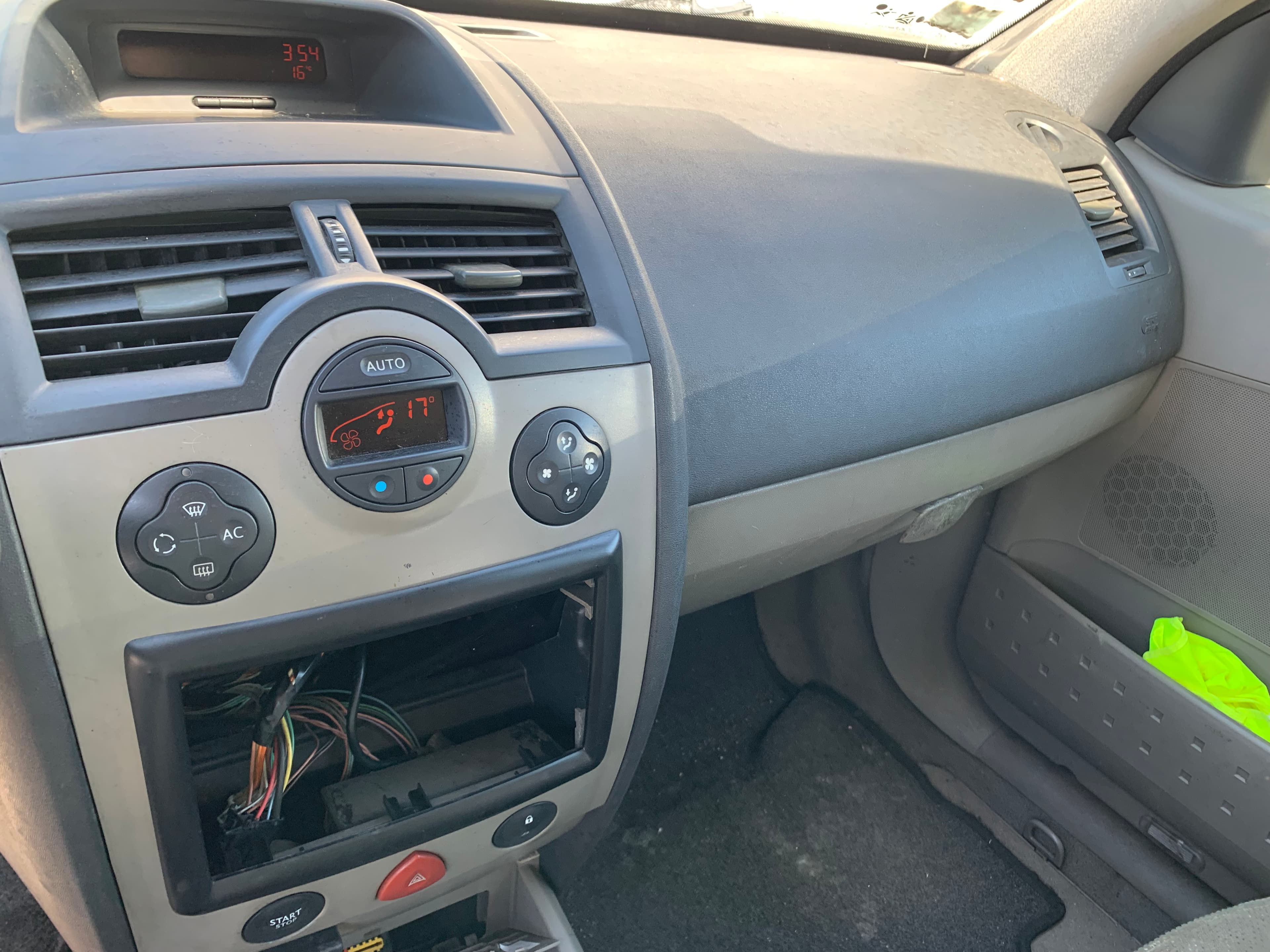 Renault Mégane · Ano 2005 — image 36