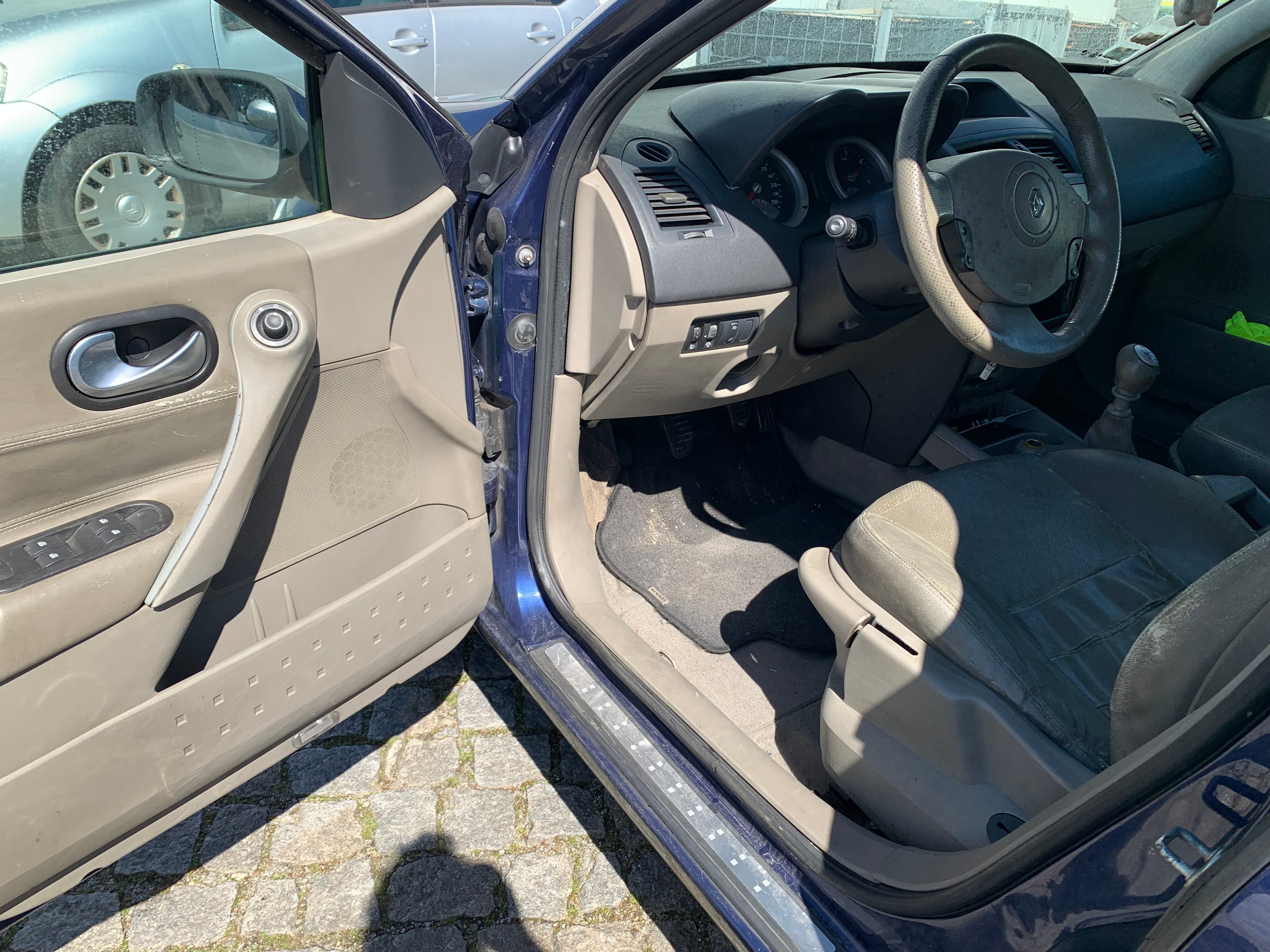 Renault Mégane · Ano 2005 — image 31