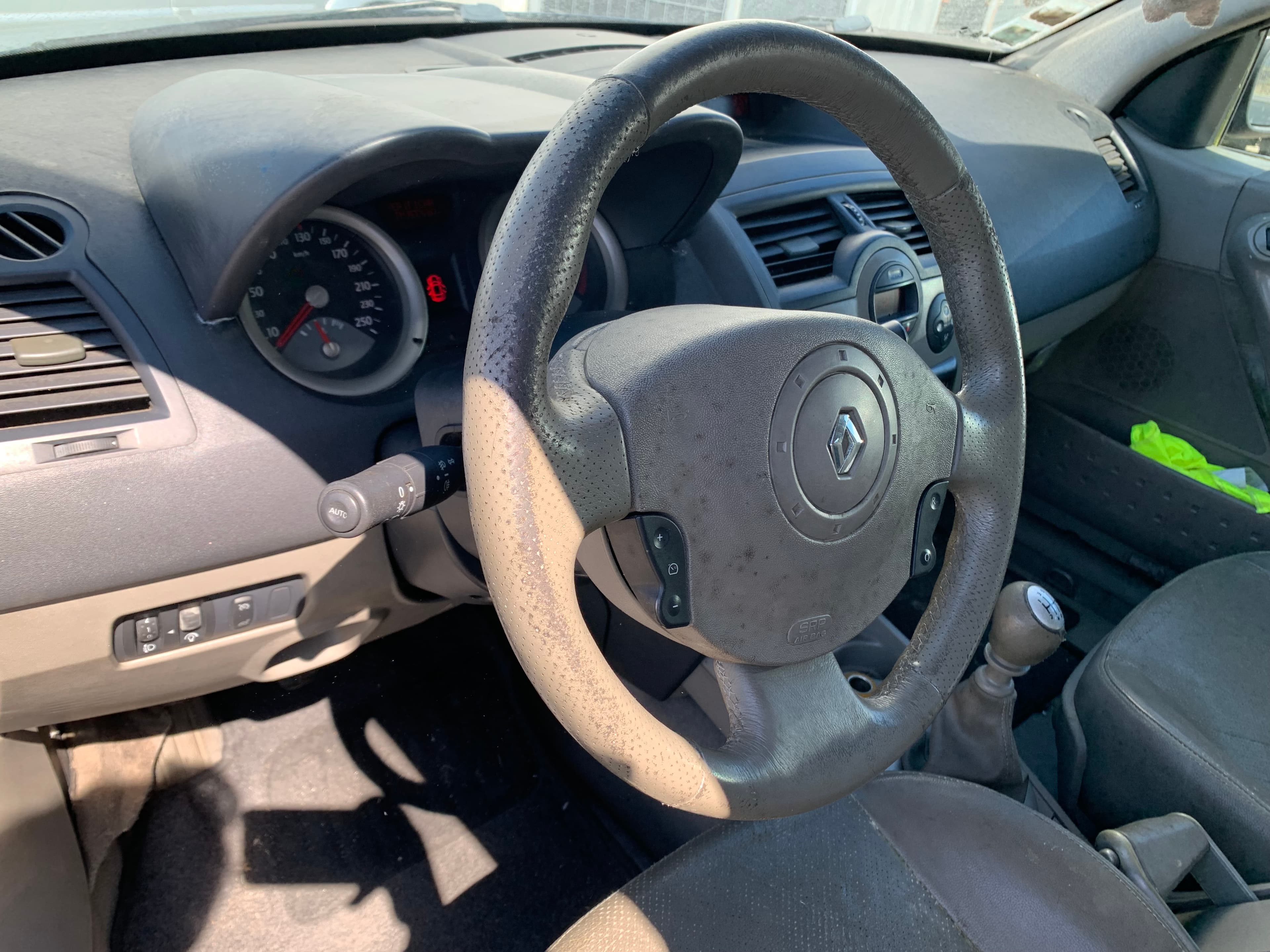 Renault Mégane · Ano 2005 — image 35