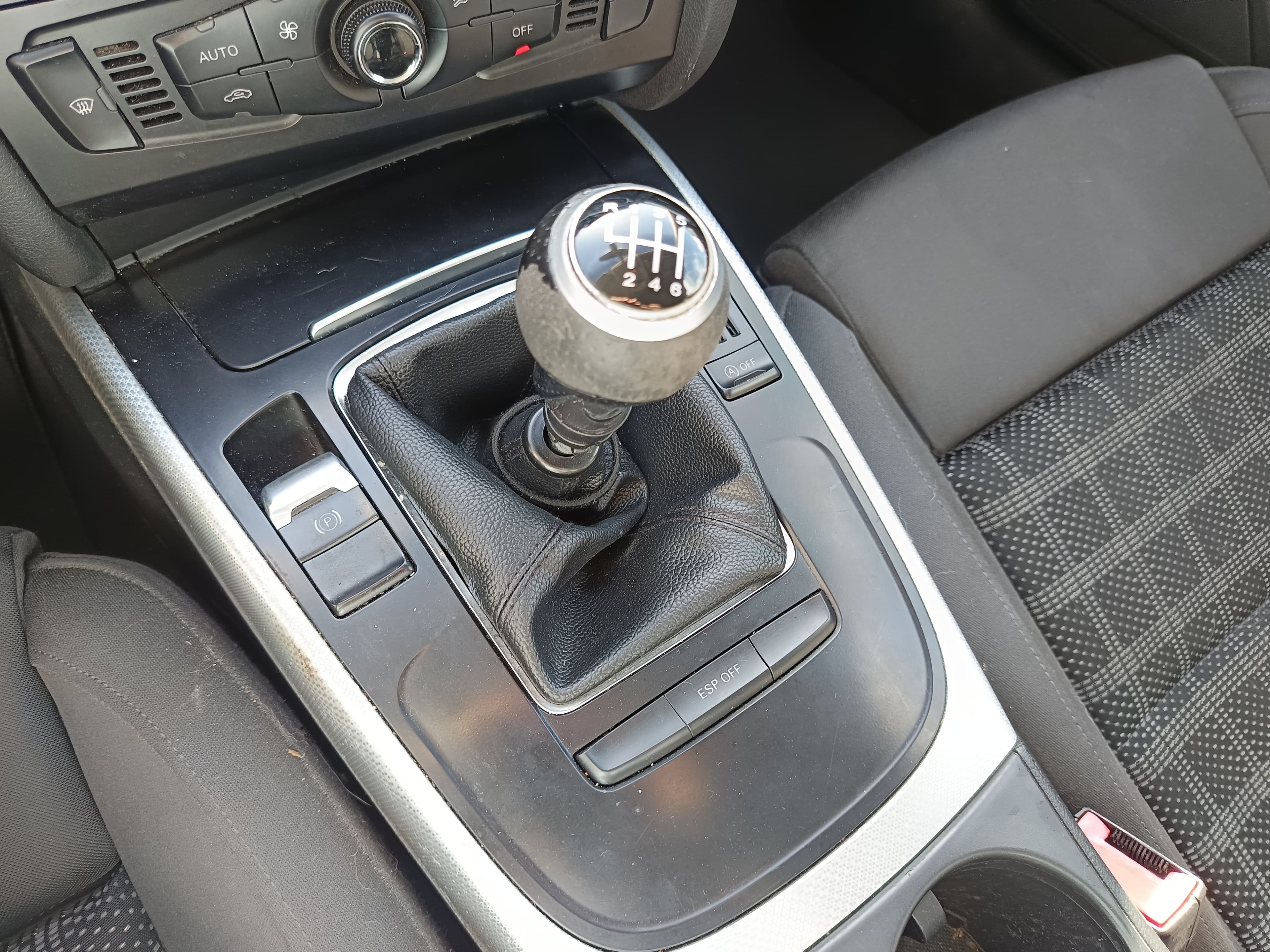 Audi A4 · Ano 2009 — image 39