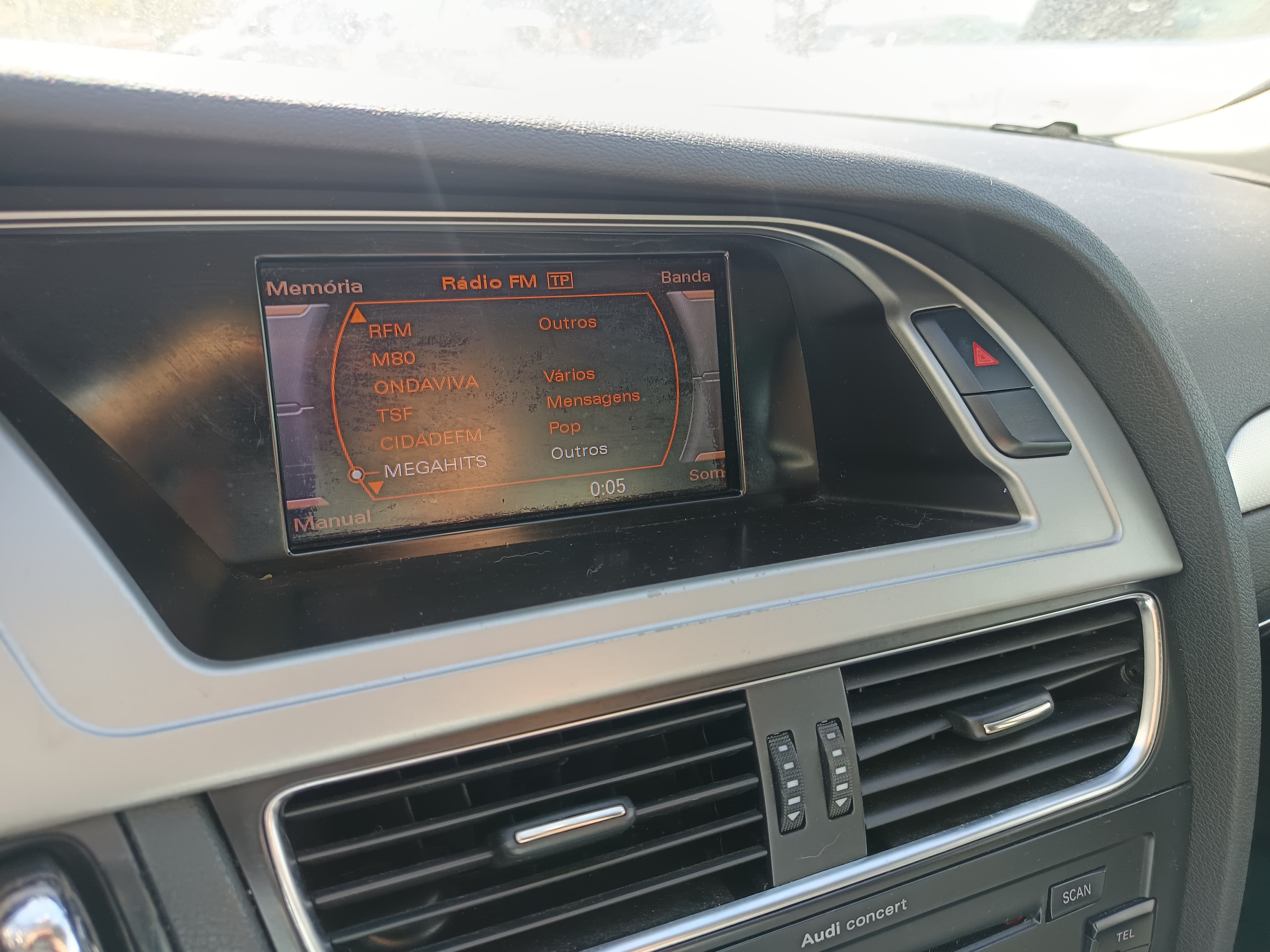 Audi A4 · Ano 2009 — image 37