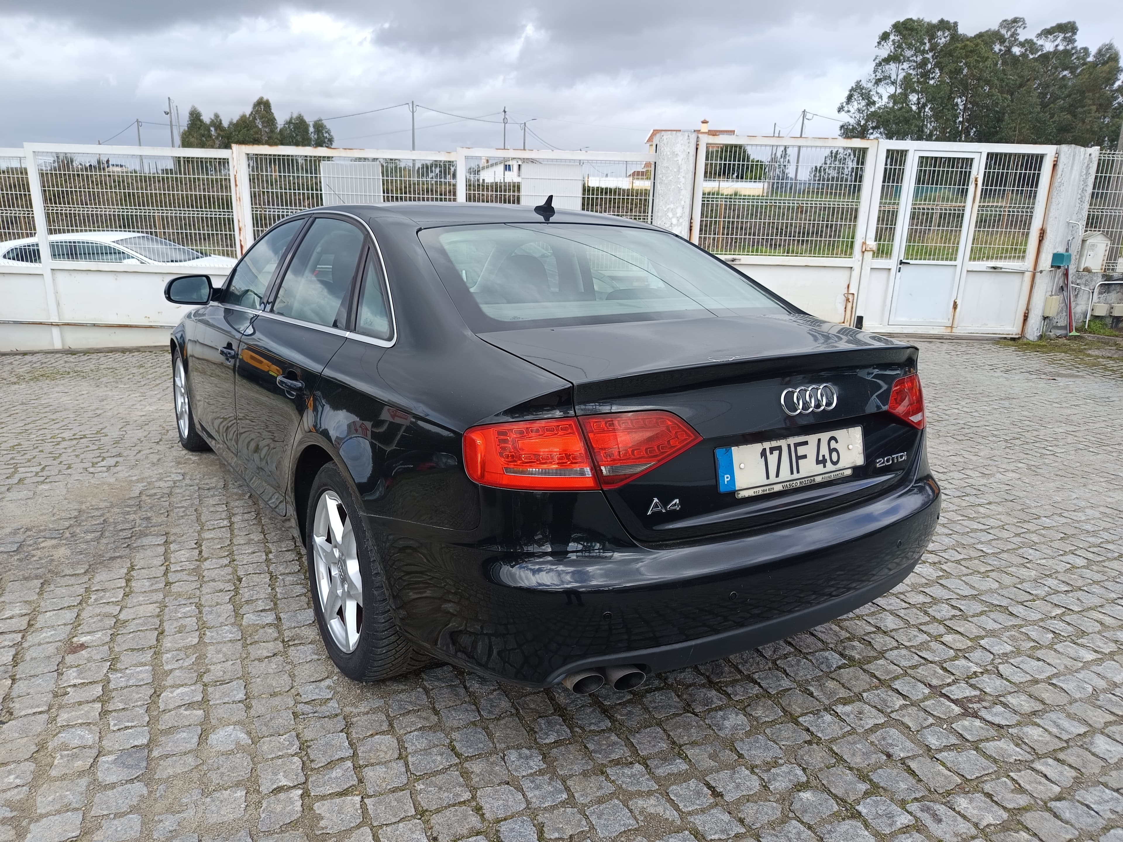 Audi A4 · Ano 2009 — image 6