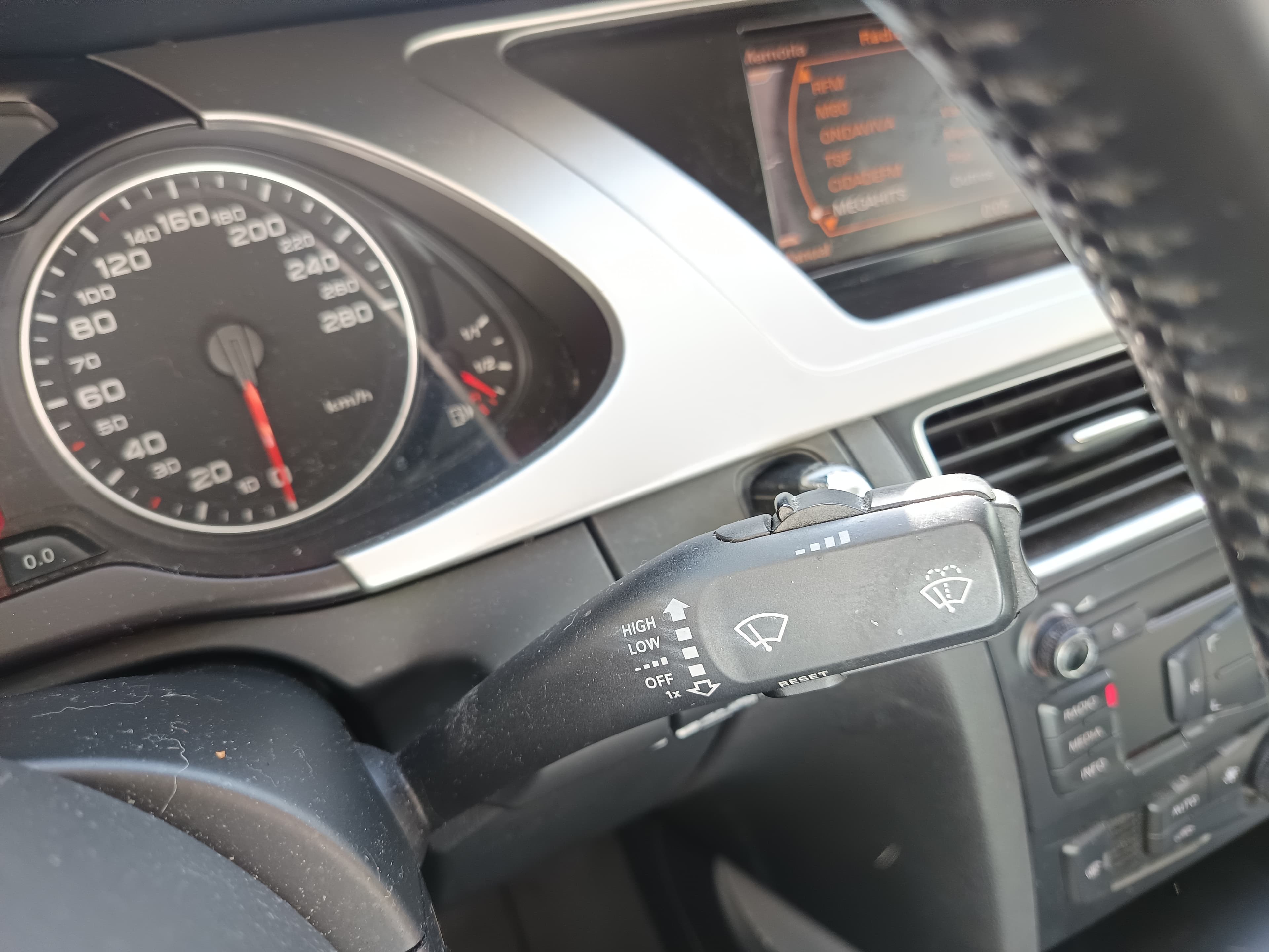 Audi A4 · Ano 2009 — image 42