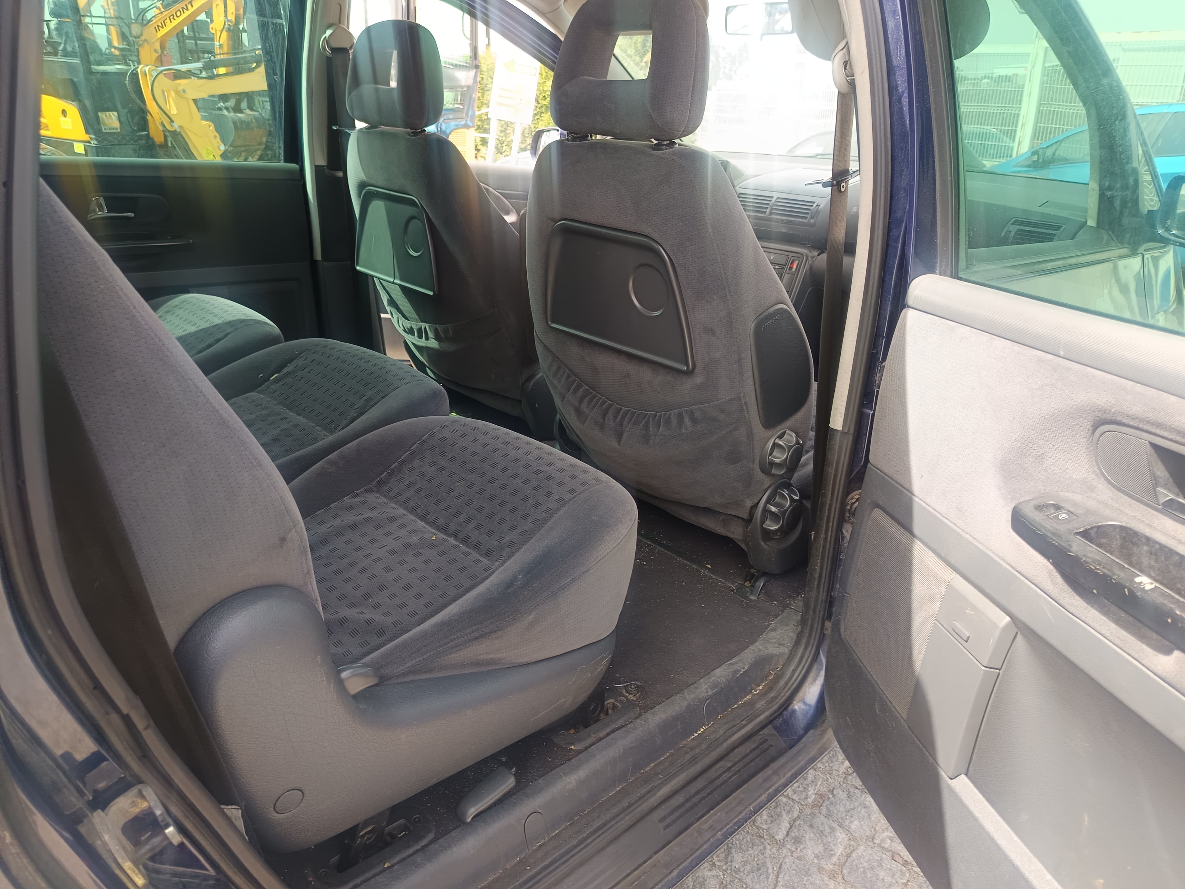 Volkswagen Sharan · Ano 2002 — imagem 23
