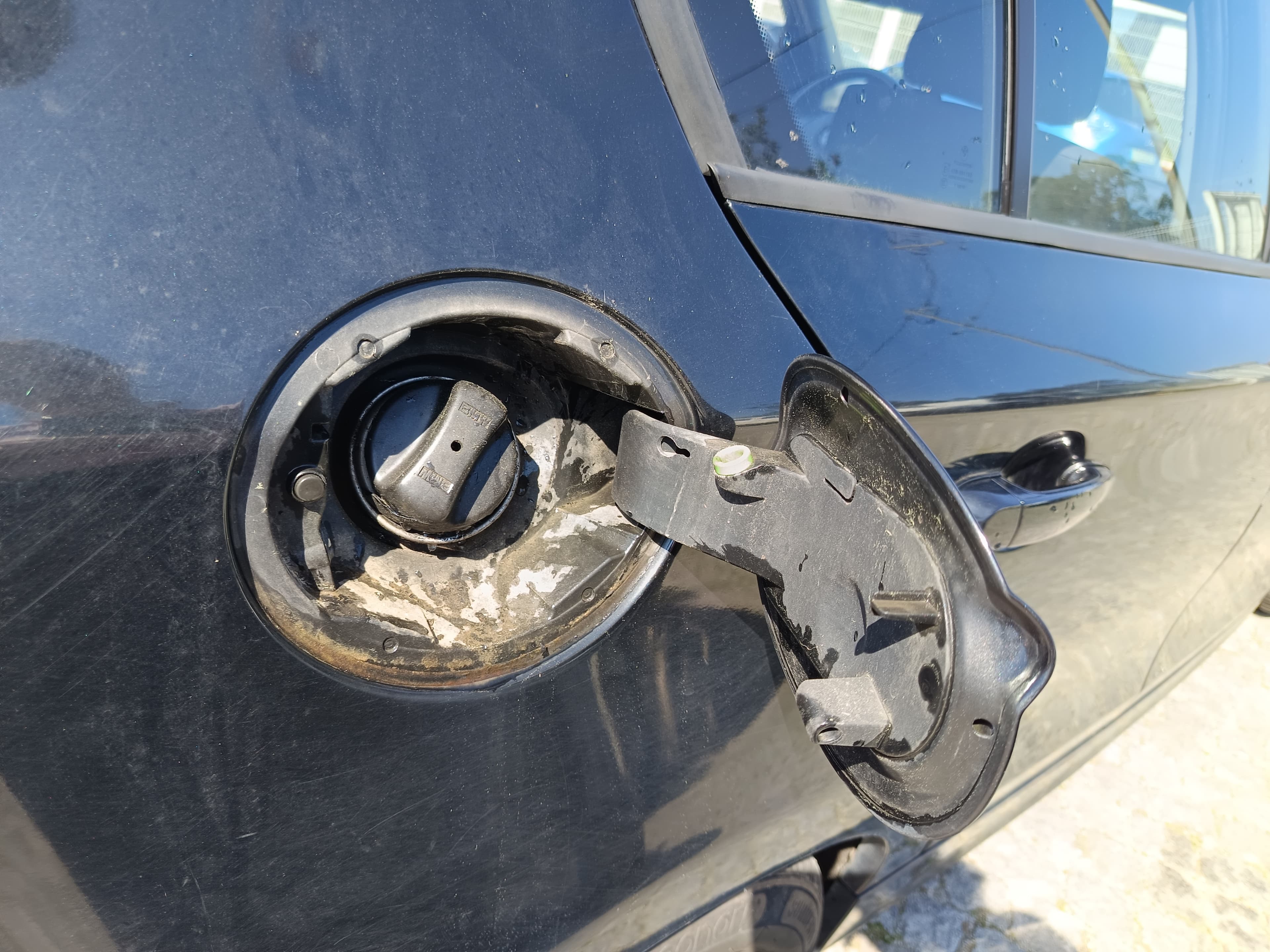 BMW 118d · Ano 2007 — image 10