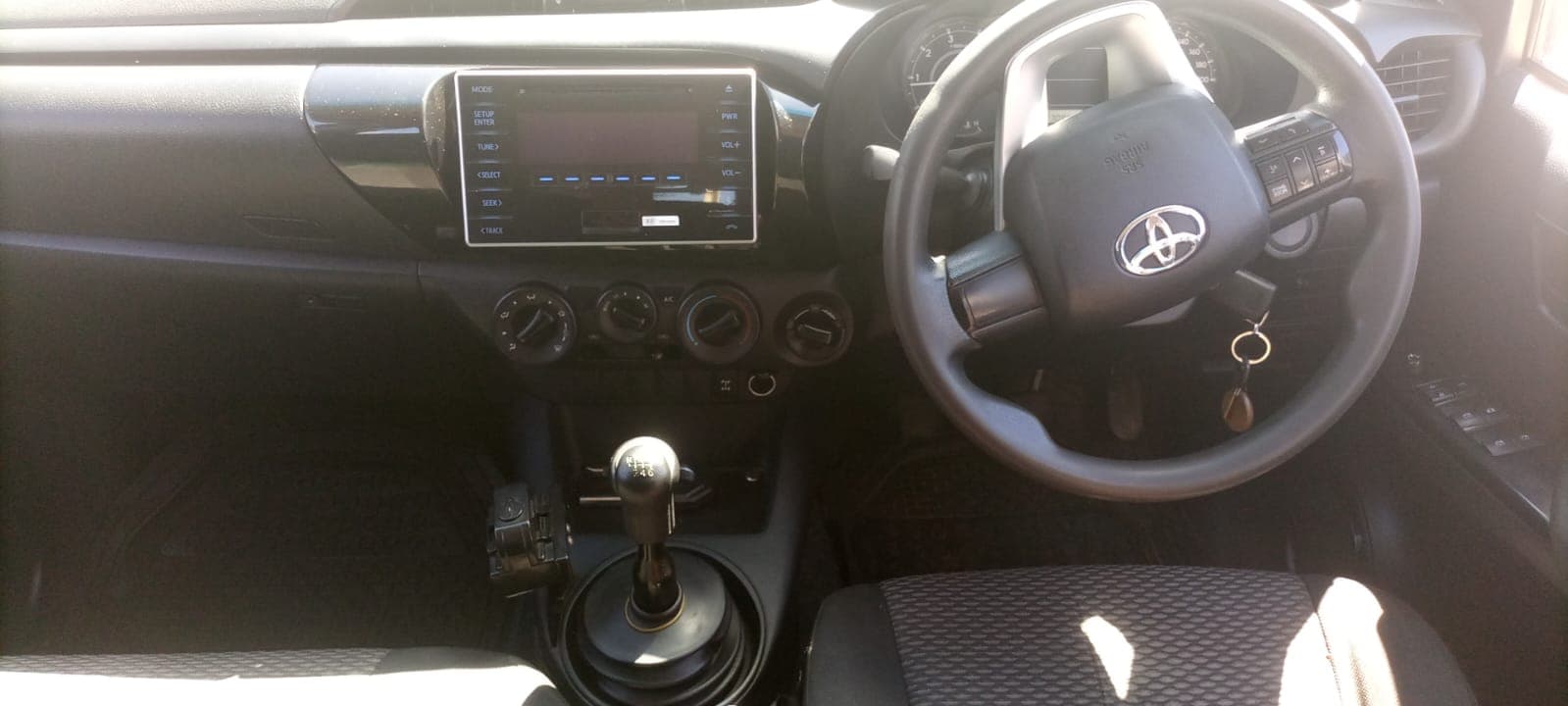 Toyota Hilux — imagem 14