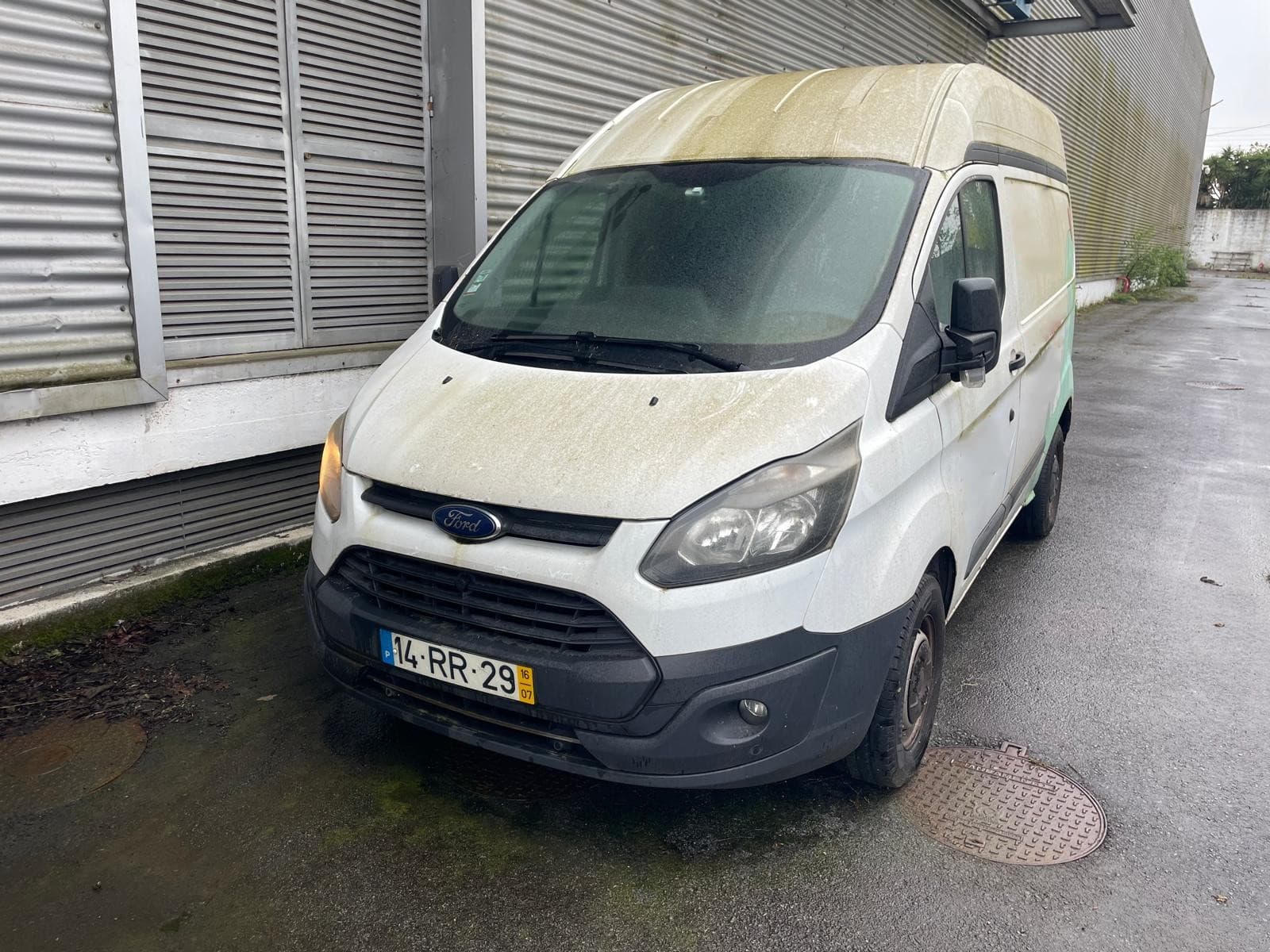 Ford Transit · Ano 2016 — image 1