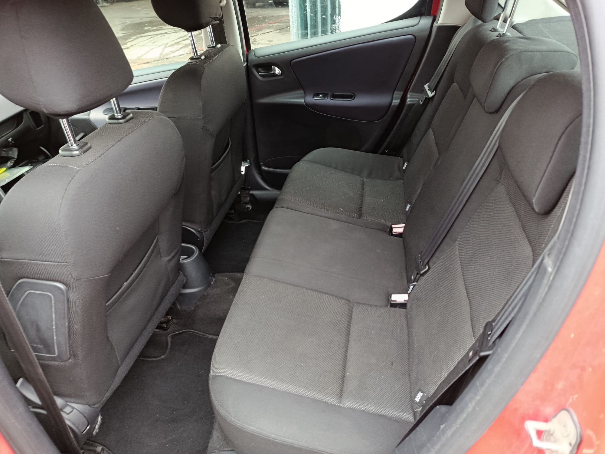 Peugeot 207 · Ano 2008 — image 21