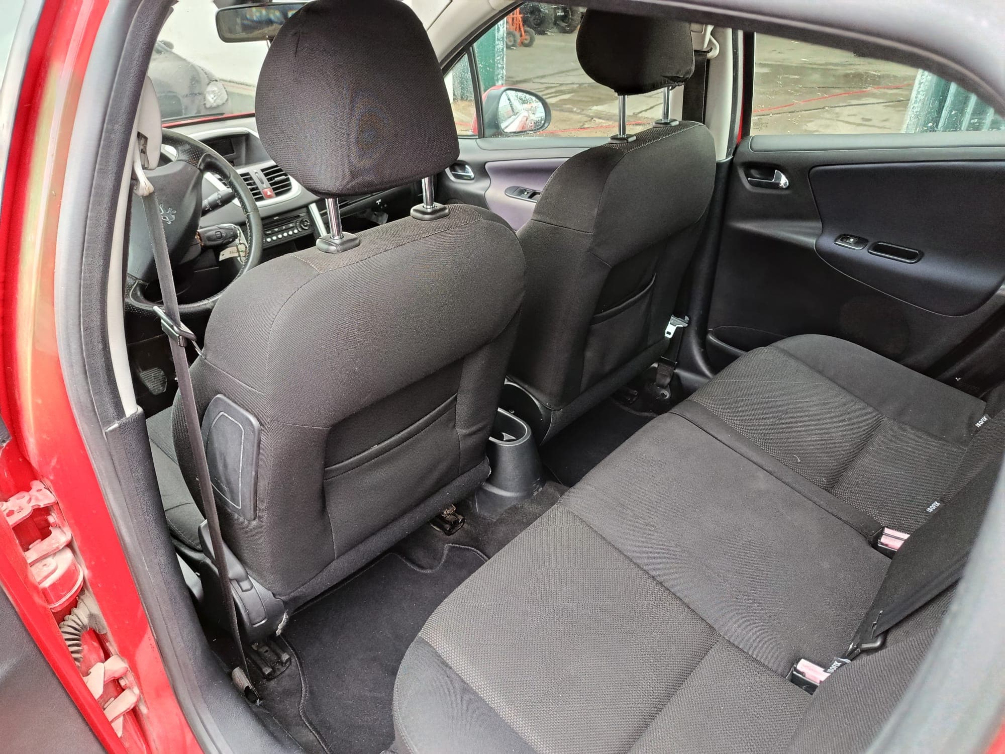 Peugeot 207 · Ano 2008 — image 22