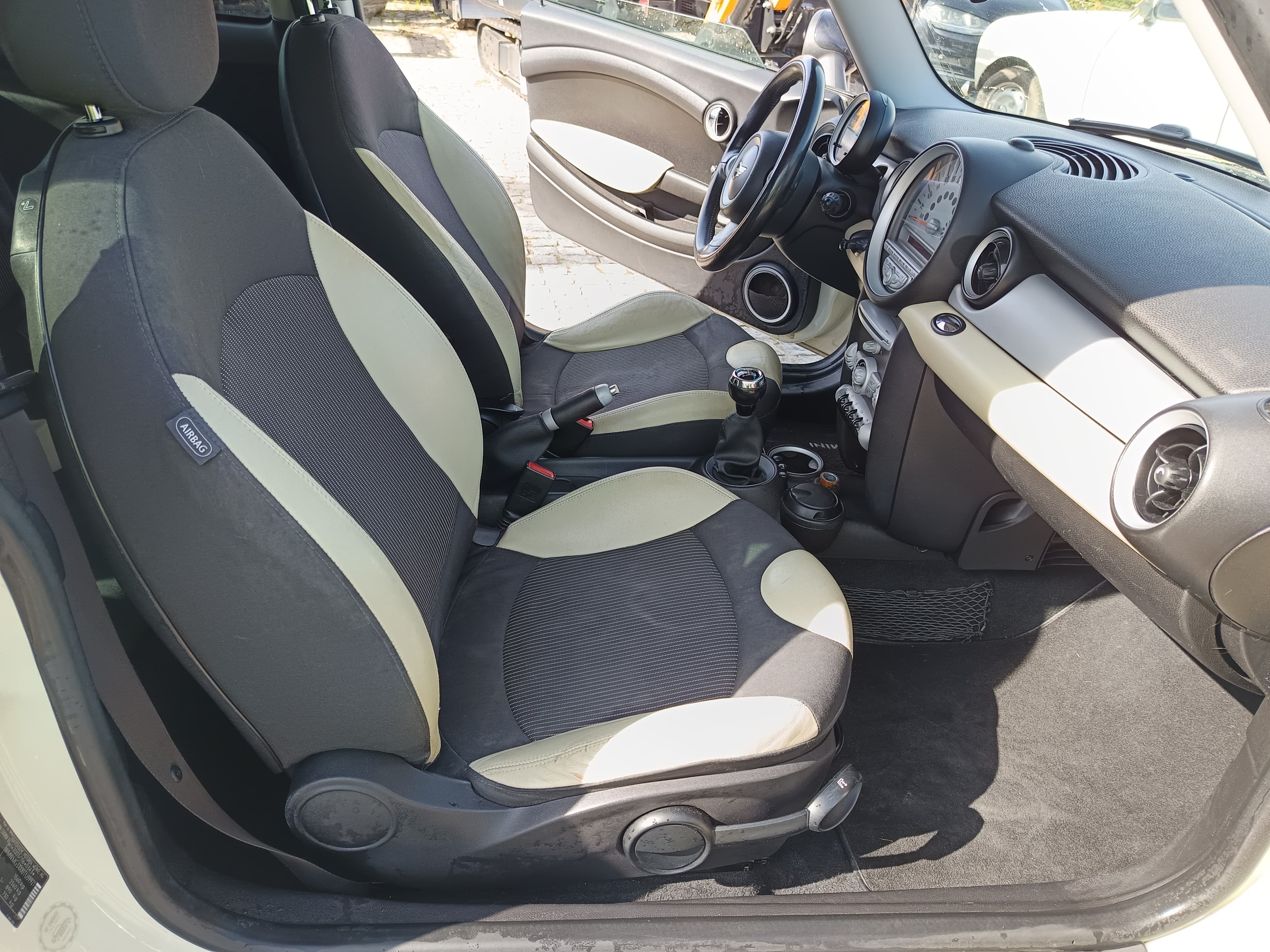 Mini Cooper D · Ano 2007 — image 30