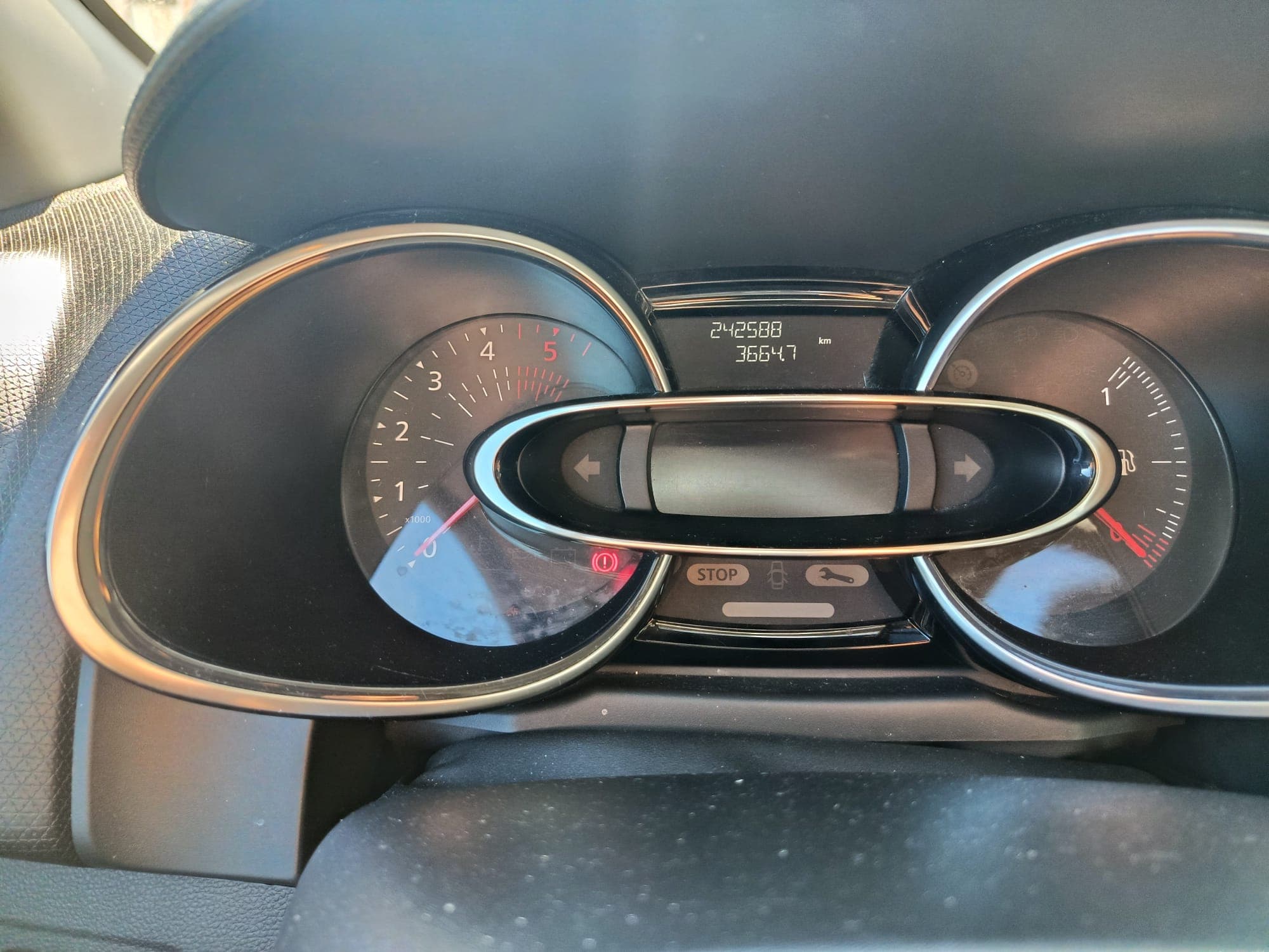 Renault Clio · Ano 2018 — imagem 13