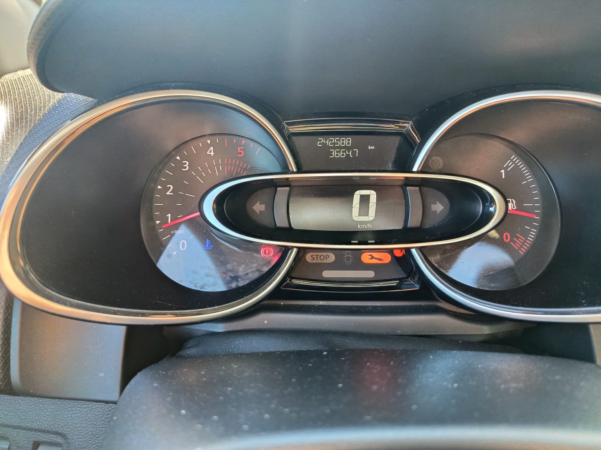 Renault Clio · Ano 2018 — imagem 19