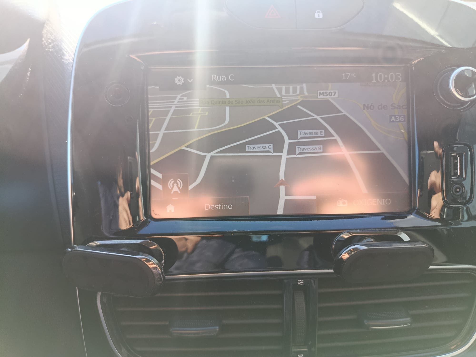 Renault Clio · Ano 2018 — imagem 18