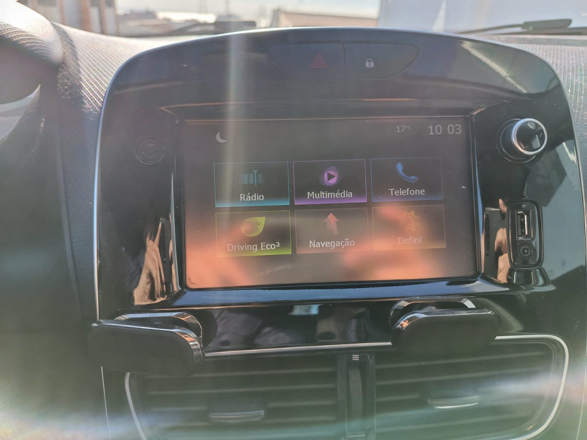 Renault Clio · Ano 2018 — imagem 11