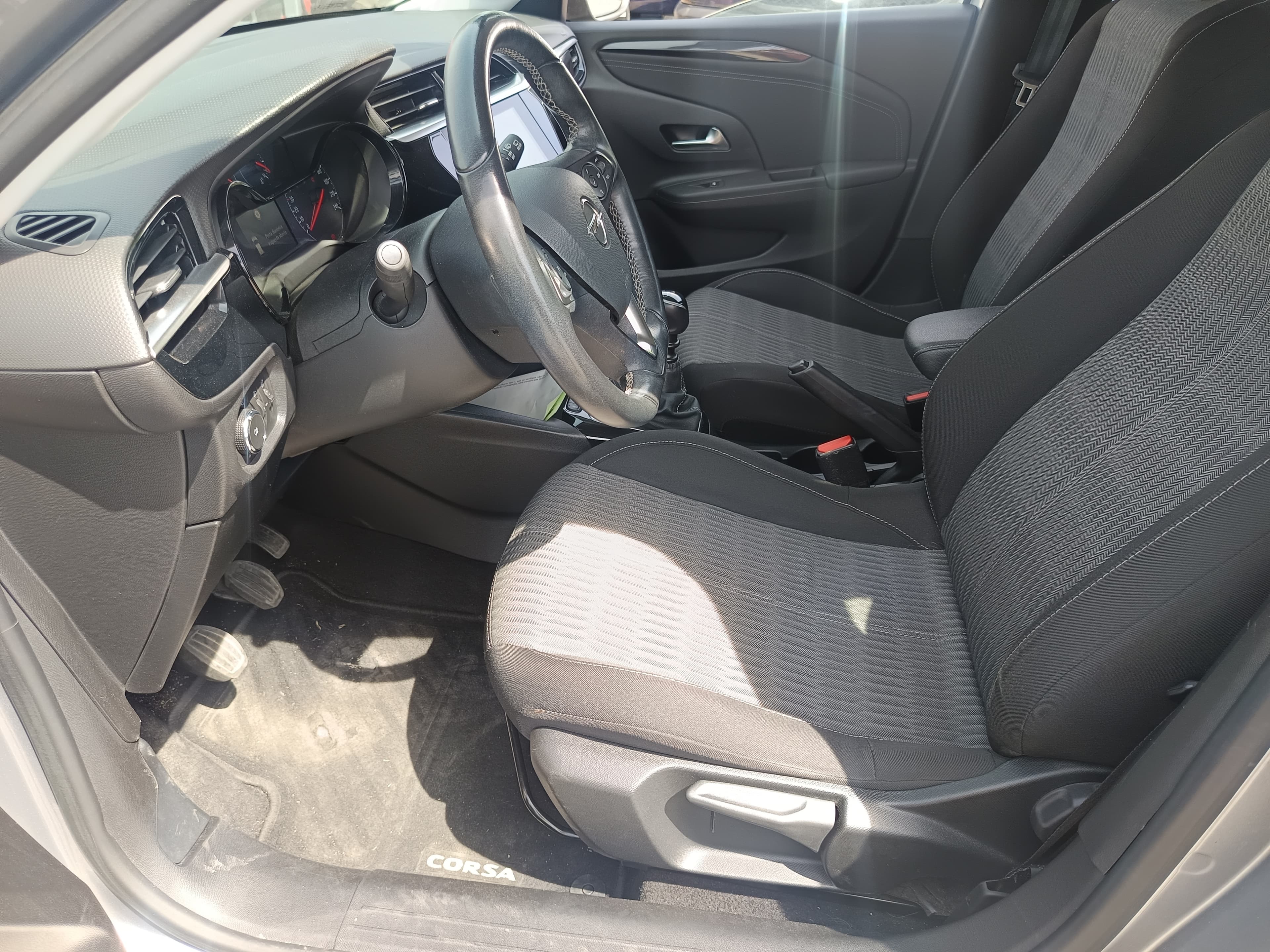 Opel Corsa · Ano 2021 — imagem 42