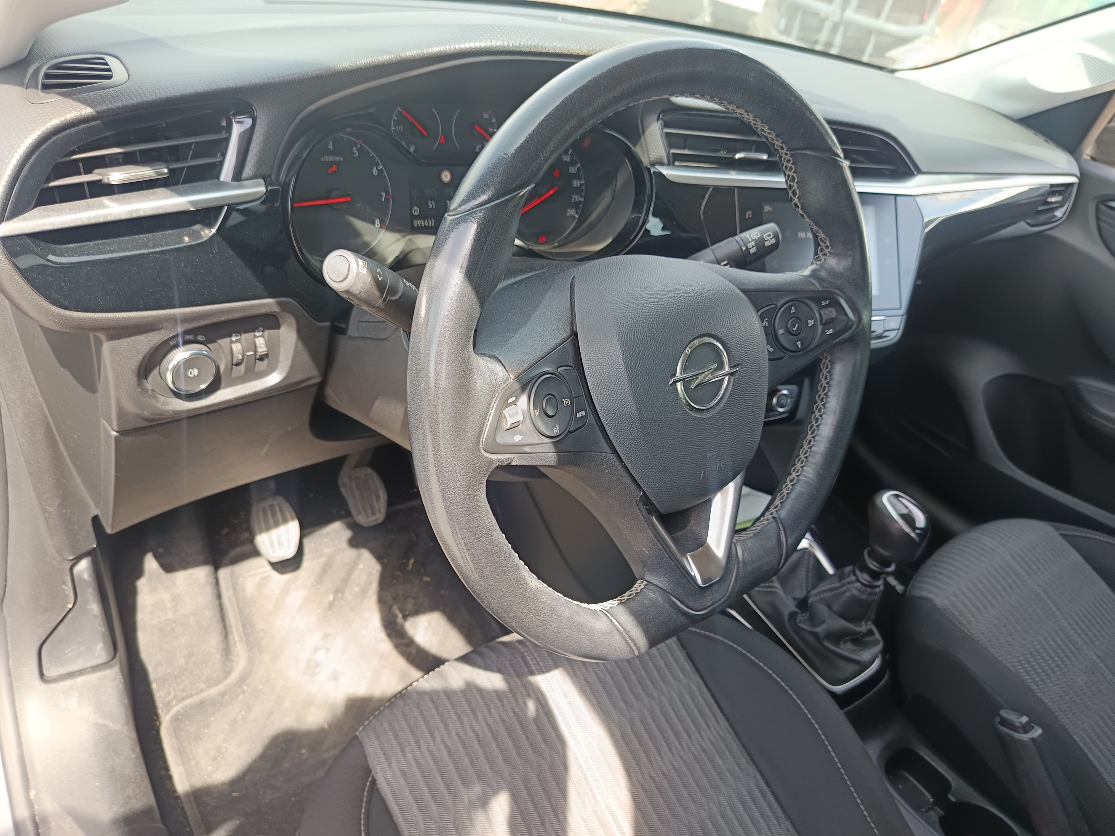 Opel Corsa · Ano 2021 — imagem 18