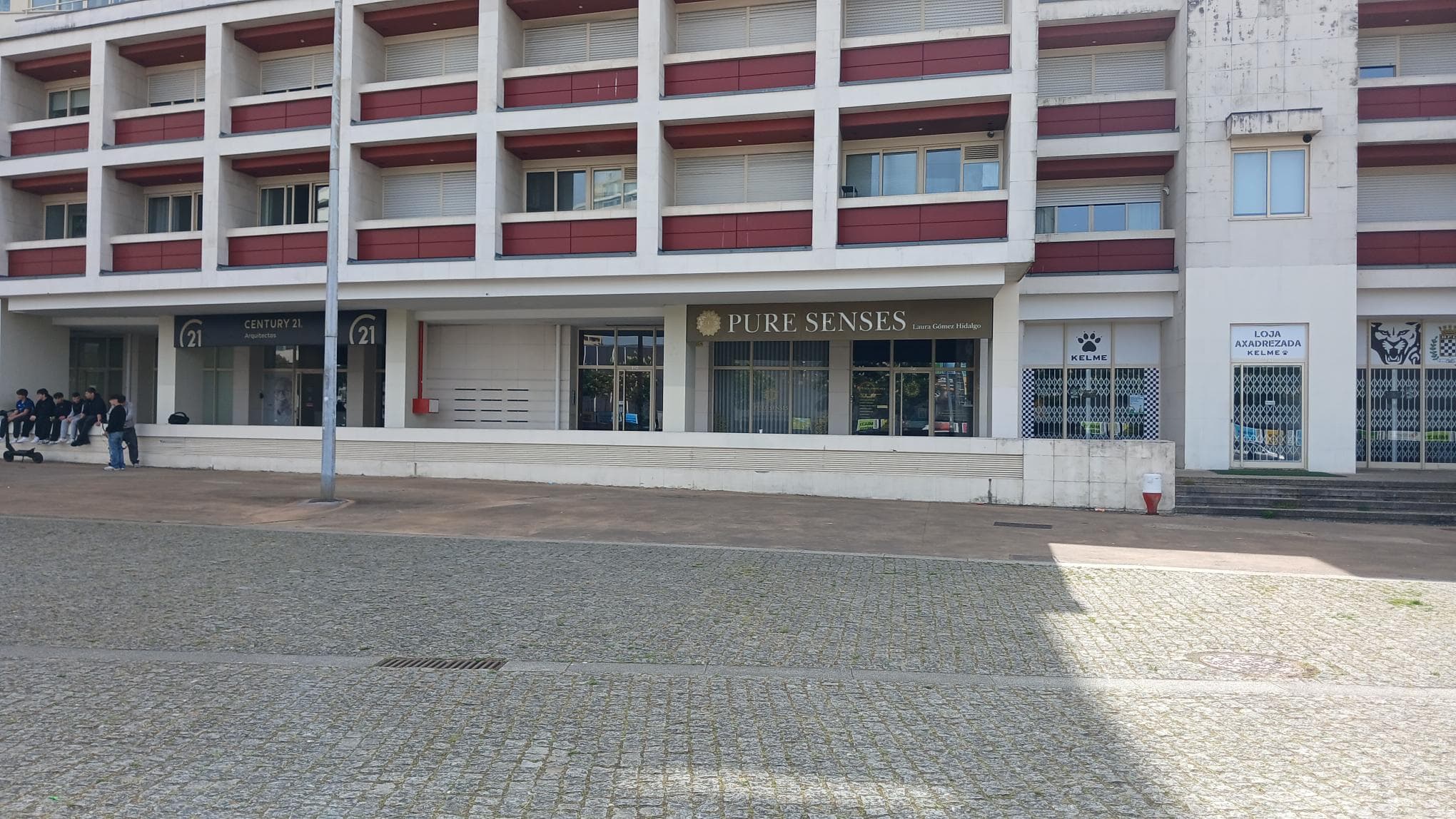 Apartamento T2 + Lugar de Garagem e Arrumos · Boavista, Porto — imagem 3